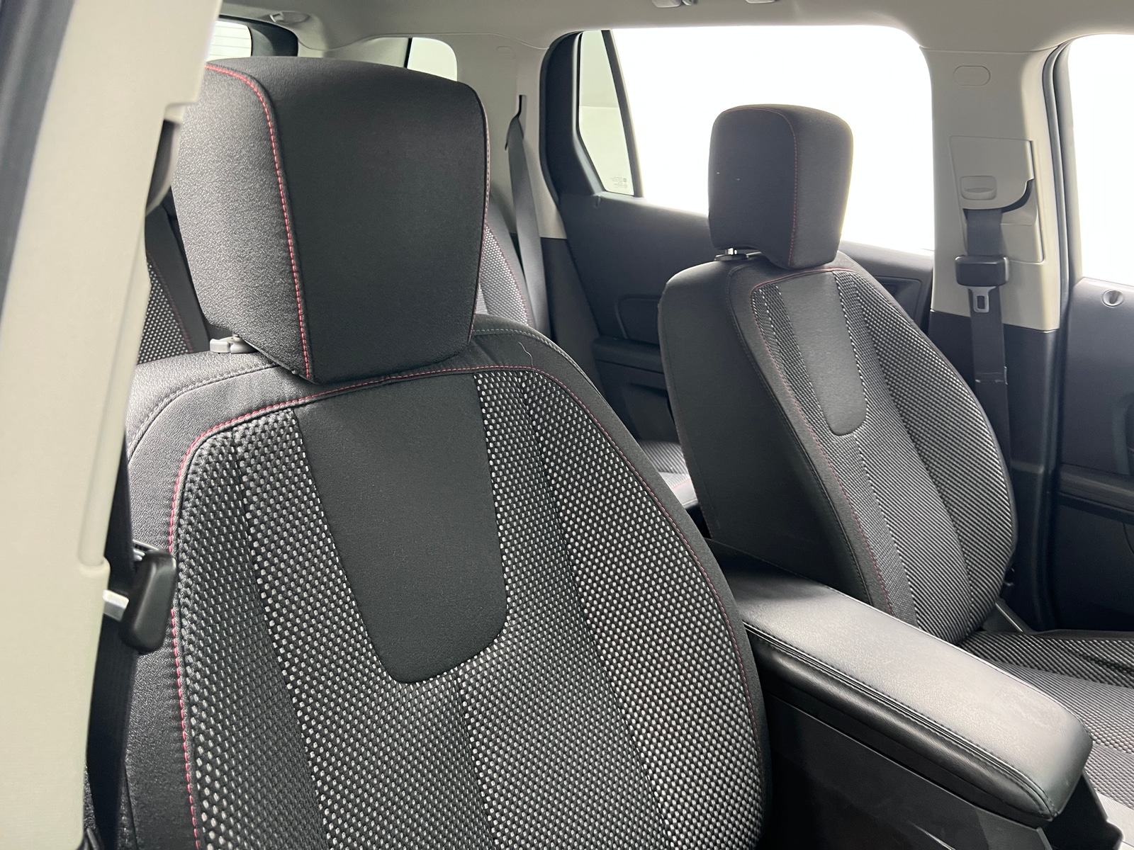 Thumbnail: 2017 GMC Terrain - 2