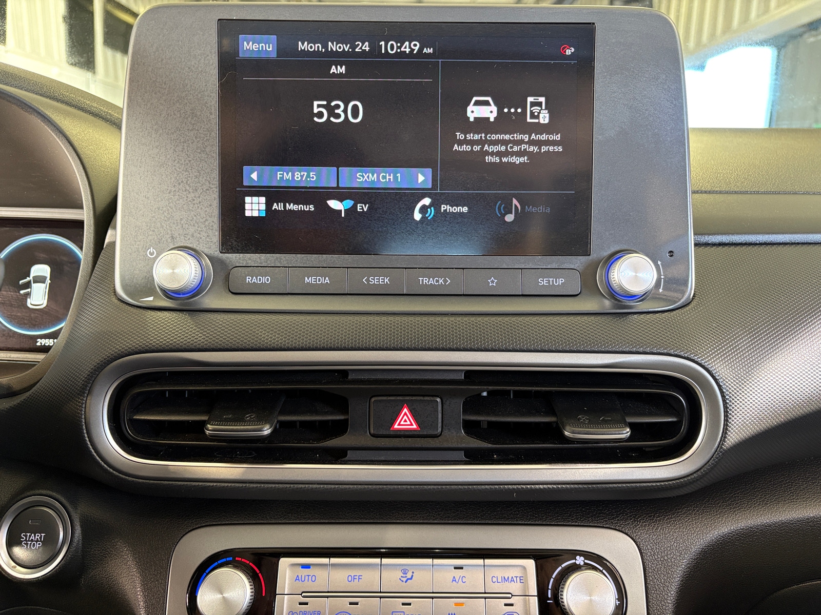 Thumbnail: 2022 Hyundai Kona - 4