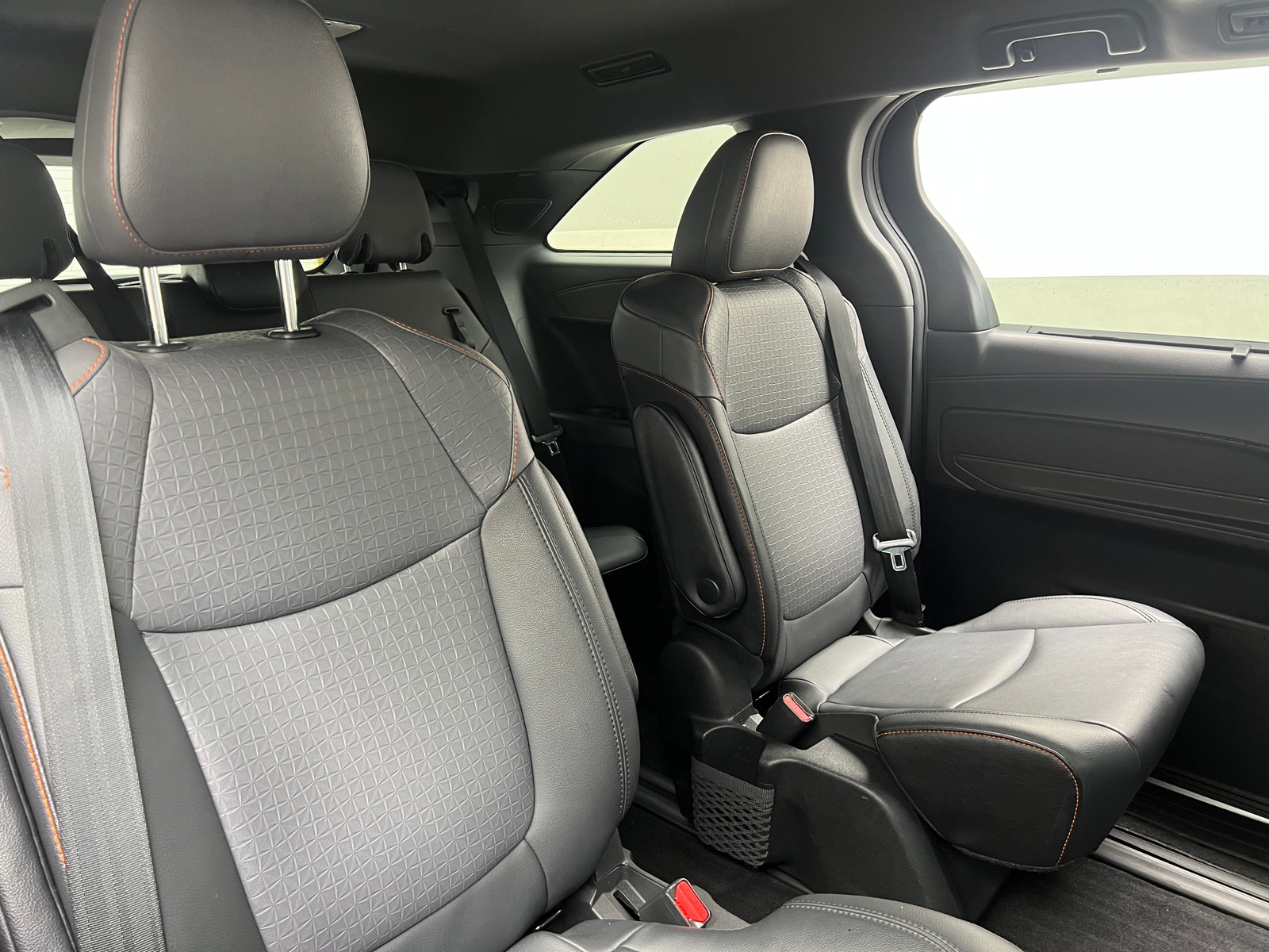 Thumbnail: 2021 Toyota Sienna - 5