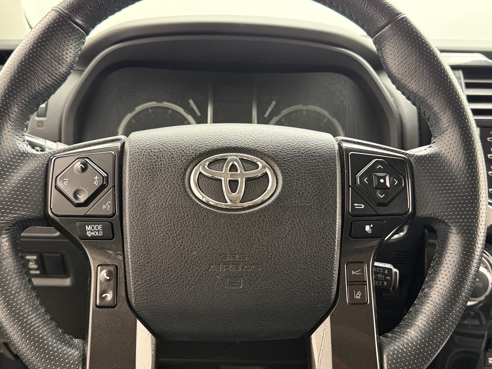 Thumbnail: 2020 Toyota 4Runner - 4