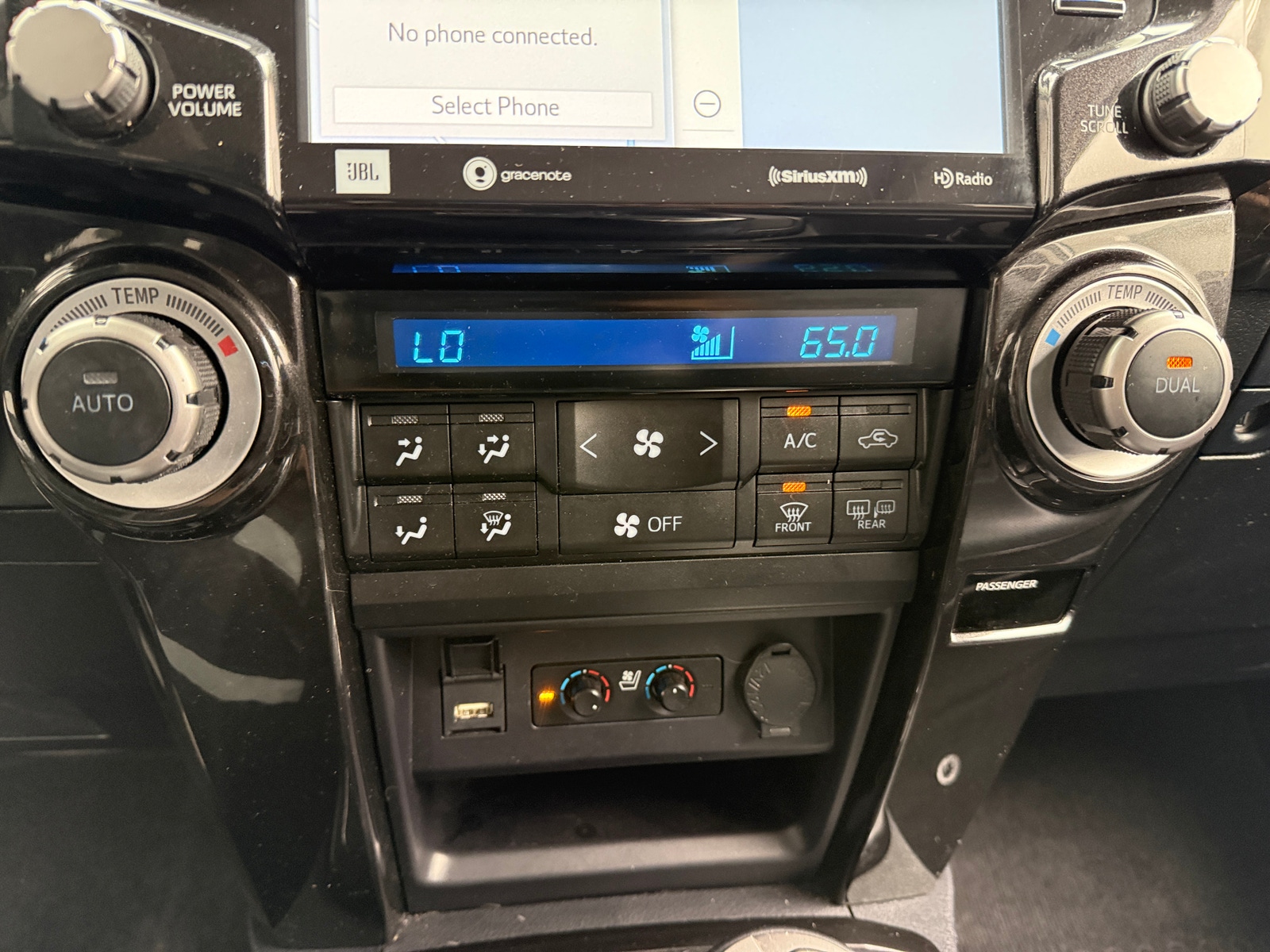 Thumbnail: 2020 Toyota 4Runner - 3