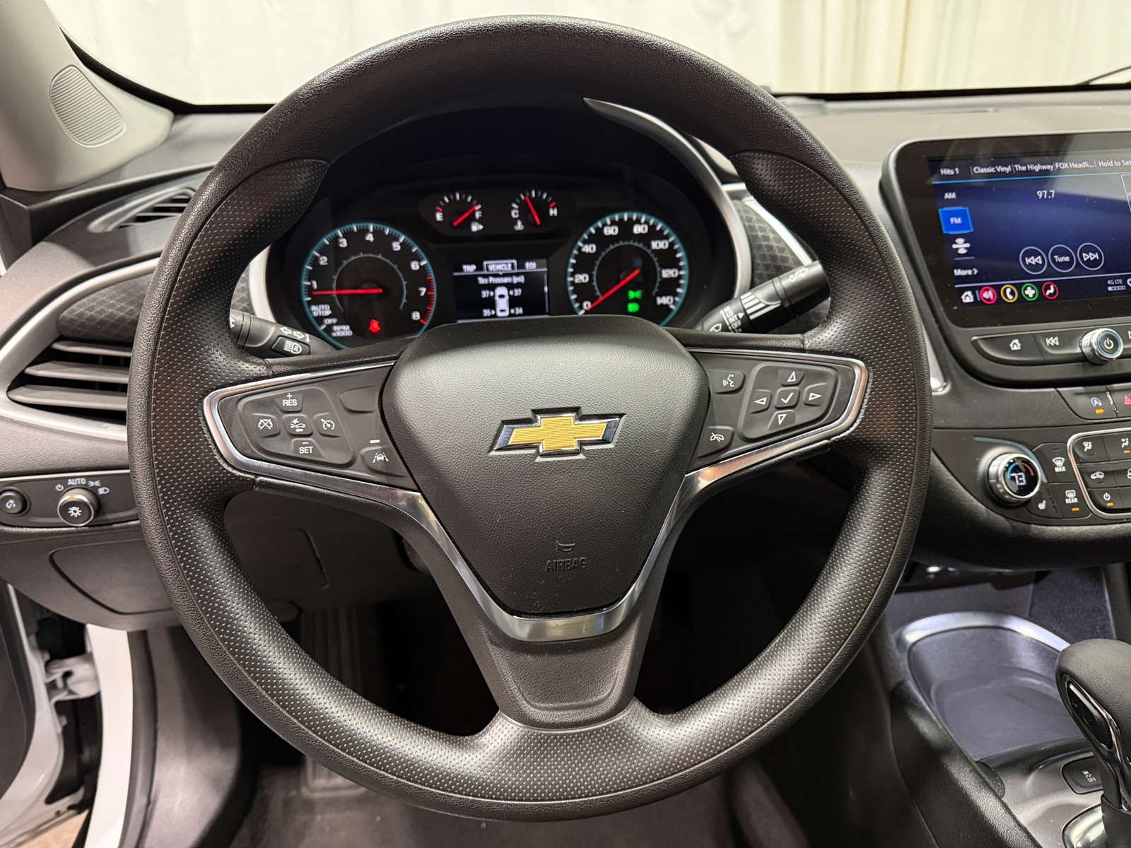 Thumbnail: 2024 Chevrolet Malibu - 5