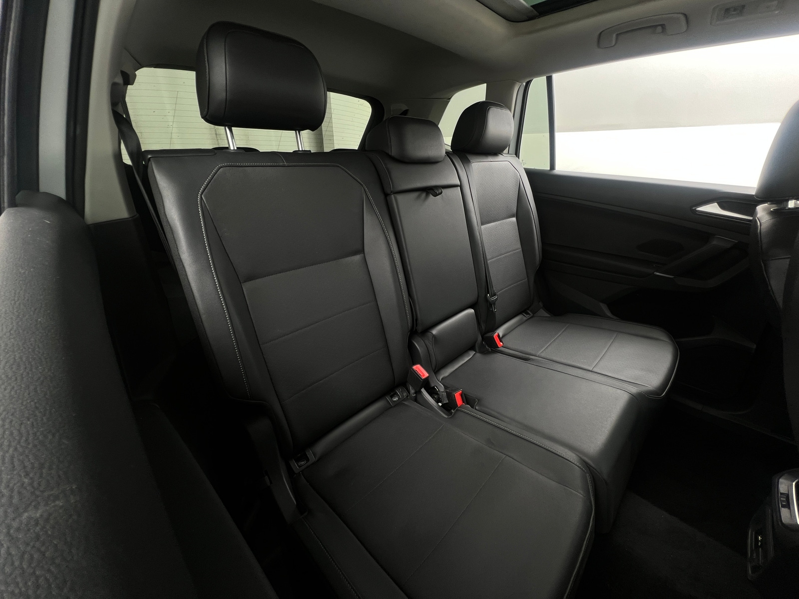 Thumbnail: 2018 Volkswagen Tiguan - 5