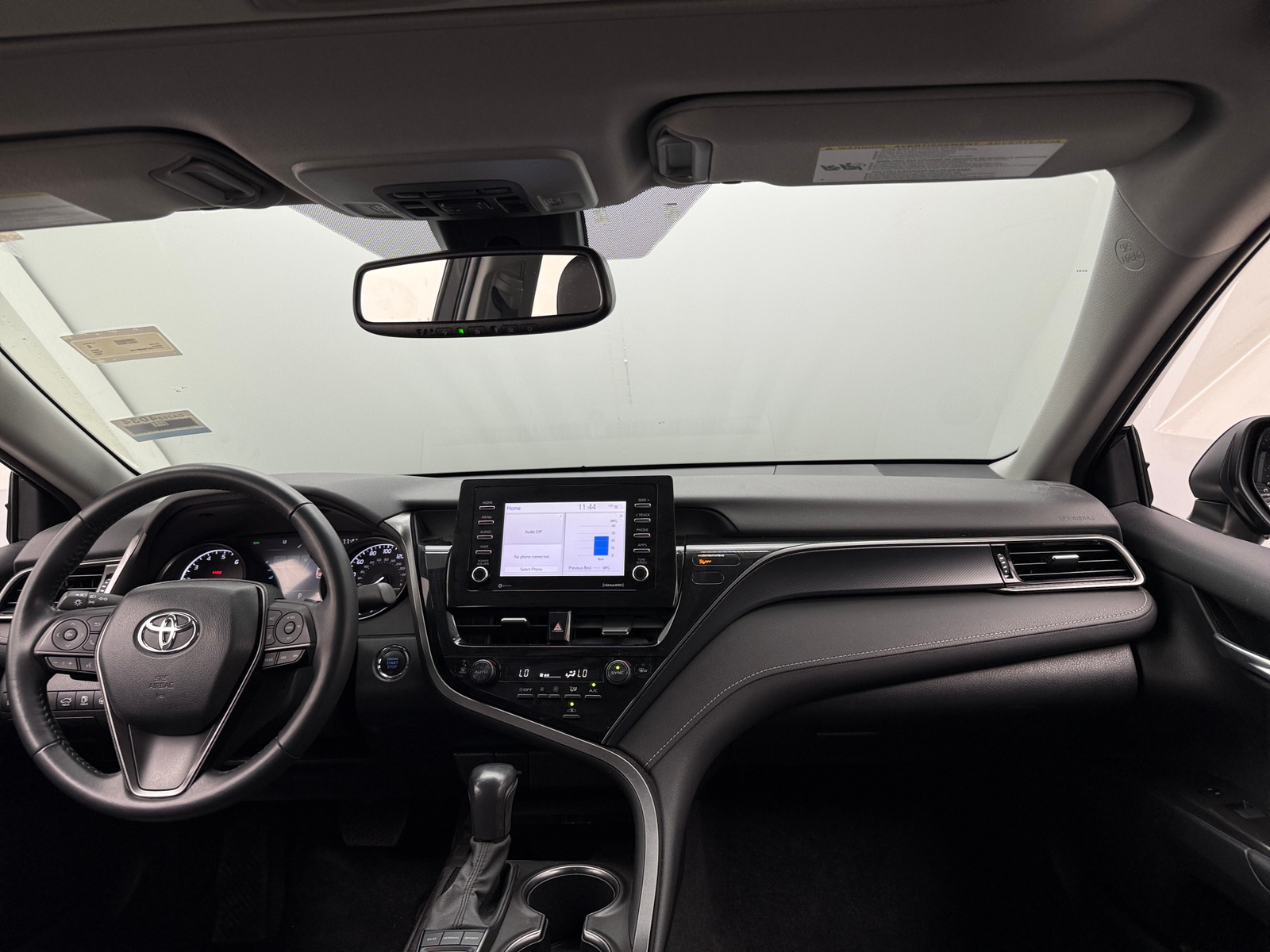 Thumbnail: 2022 Toyota Camry - 3