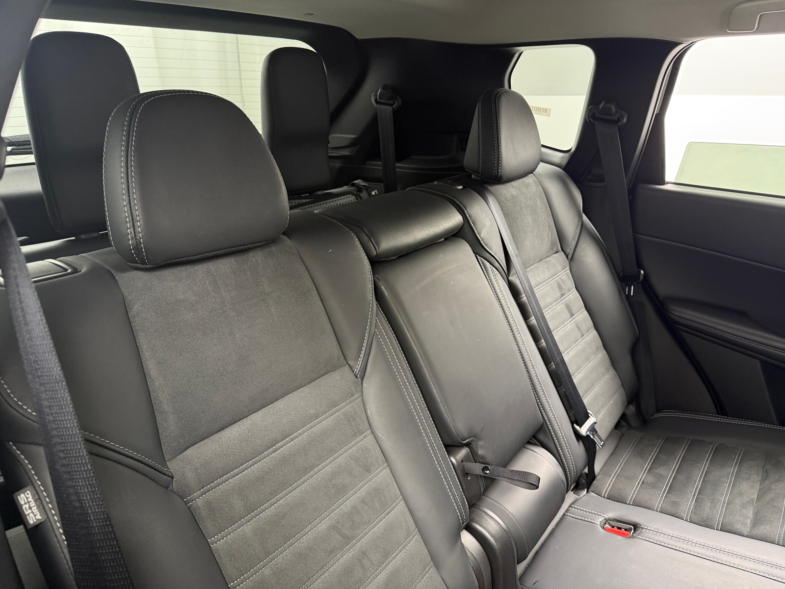 Thumbnail: 2024 Mitsubishi Outlander - 5