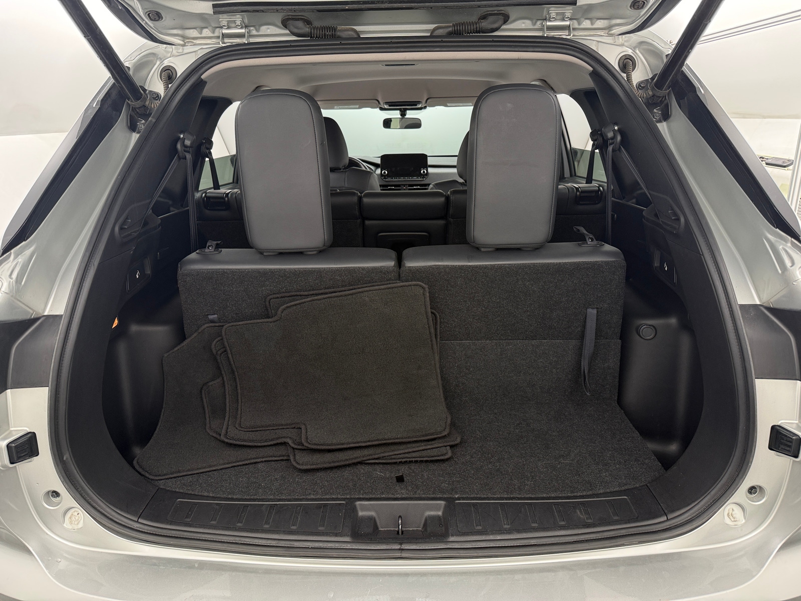 Thumbnail: 2024 Mitsubishi Outlander - 6