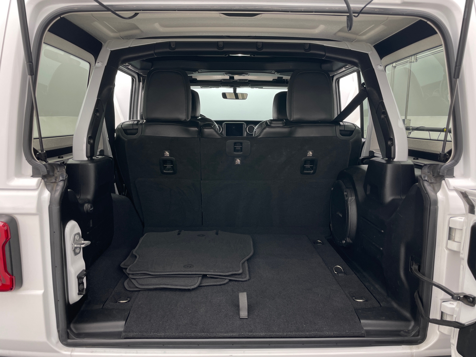 Thumbnail: 2018 Jeep Wrangler - 6