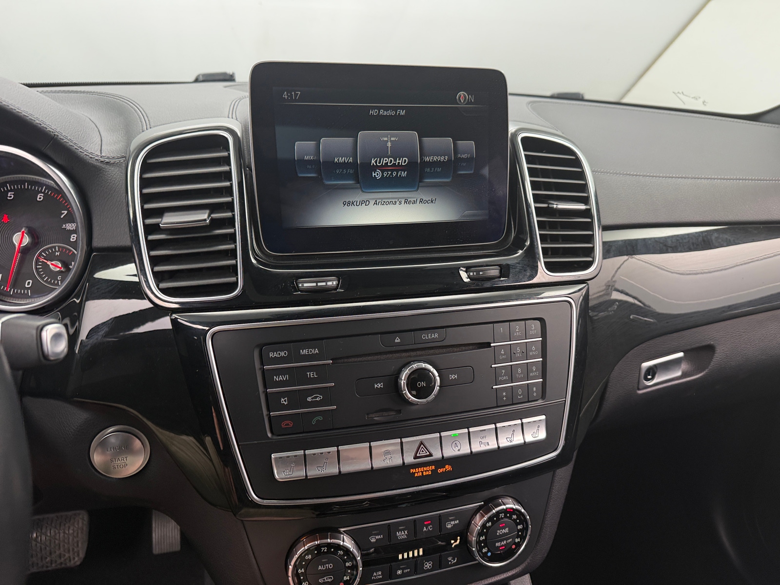 Thumbnail: 2017 Mercedes-Benz GLS - 3