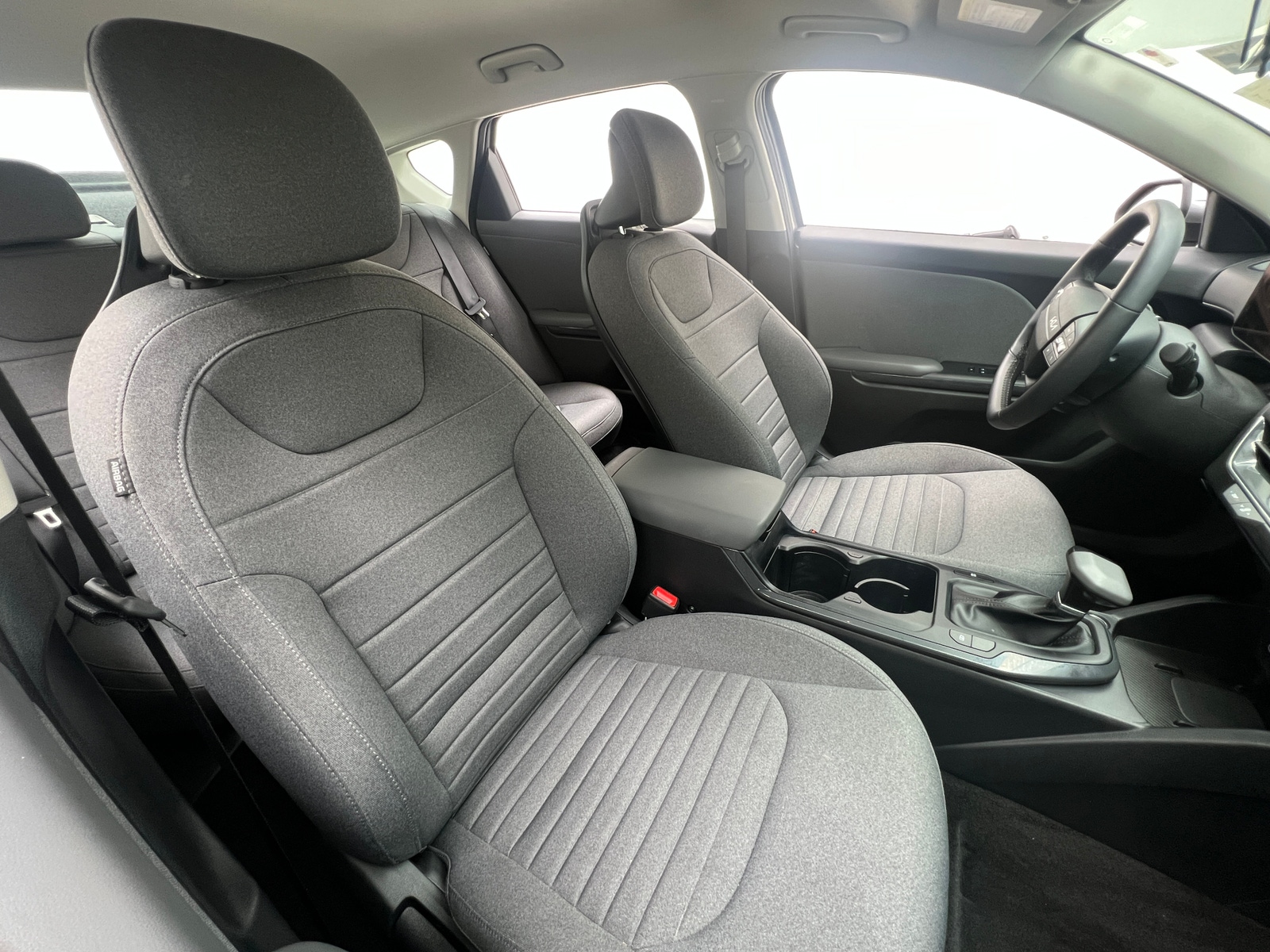 Thumbnail: 2025 Kia K4 - 2