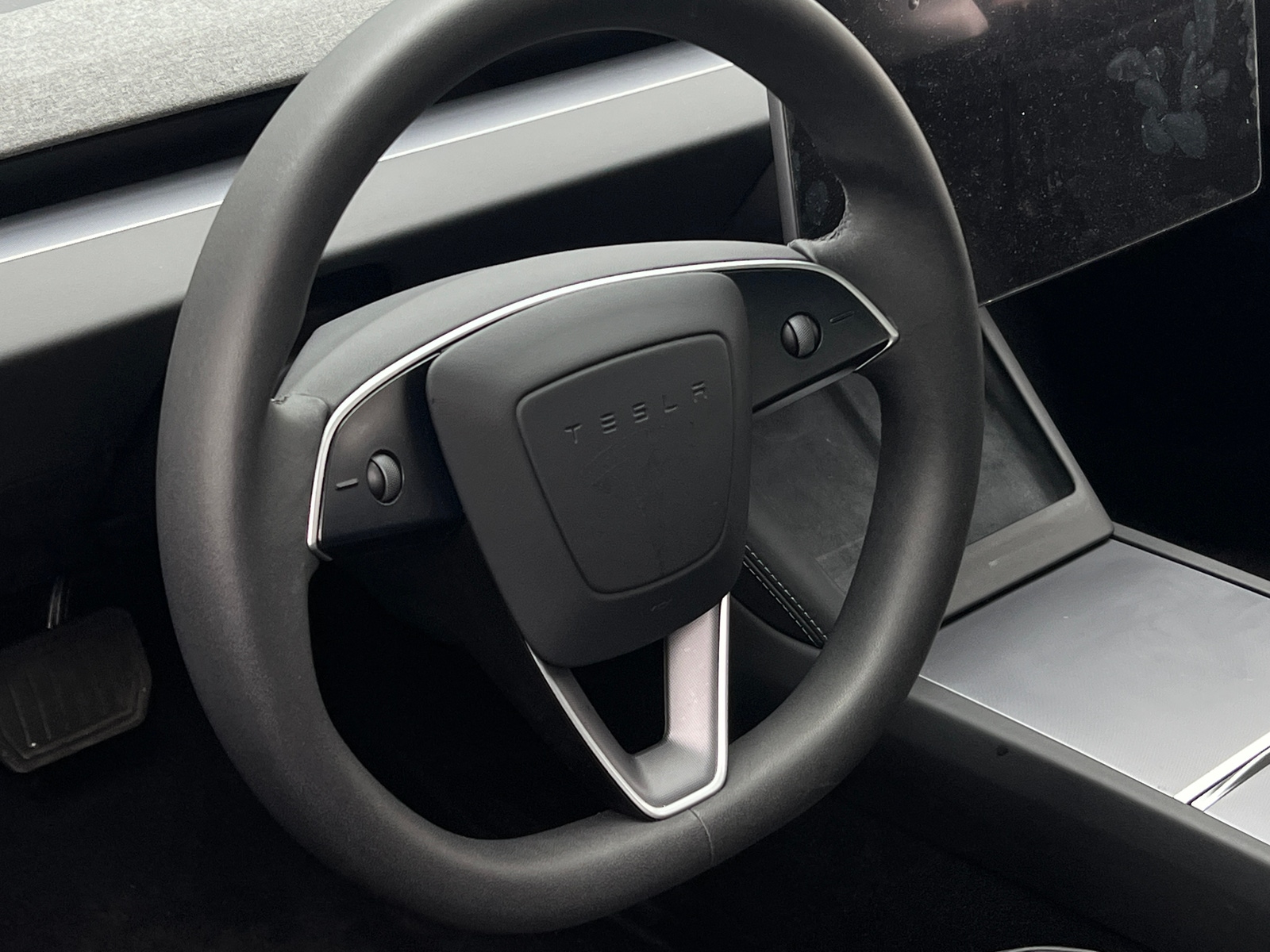 Thumbnail: 2024 Tesla Model 3 - 4