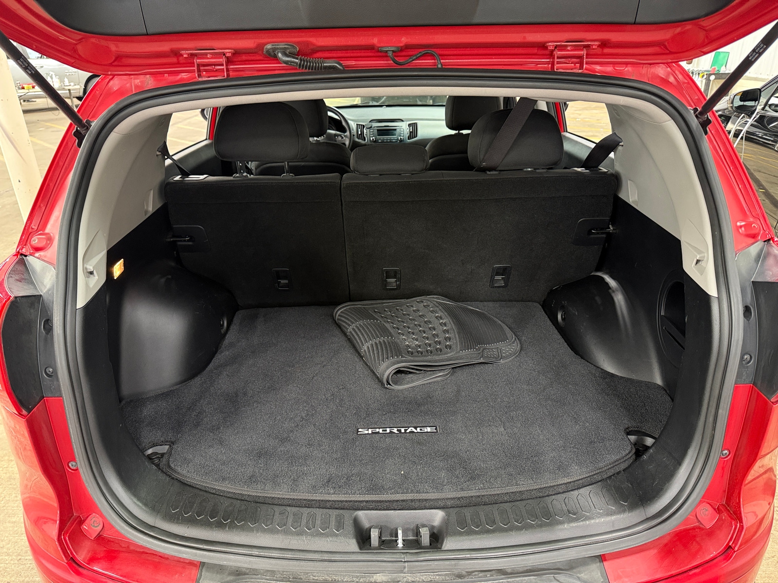 Thumbnail: 2012 Kia Sportage - 7