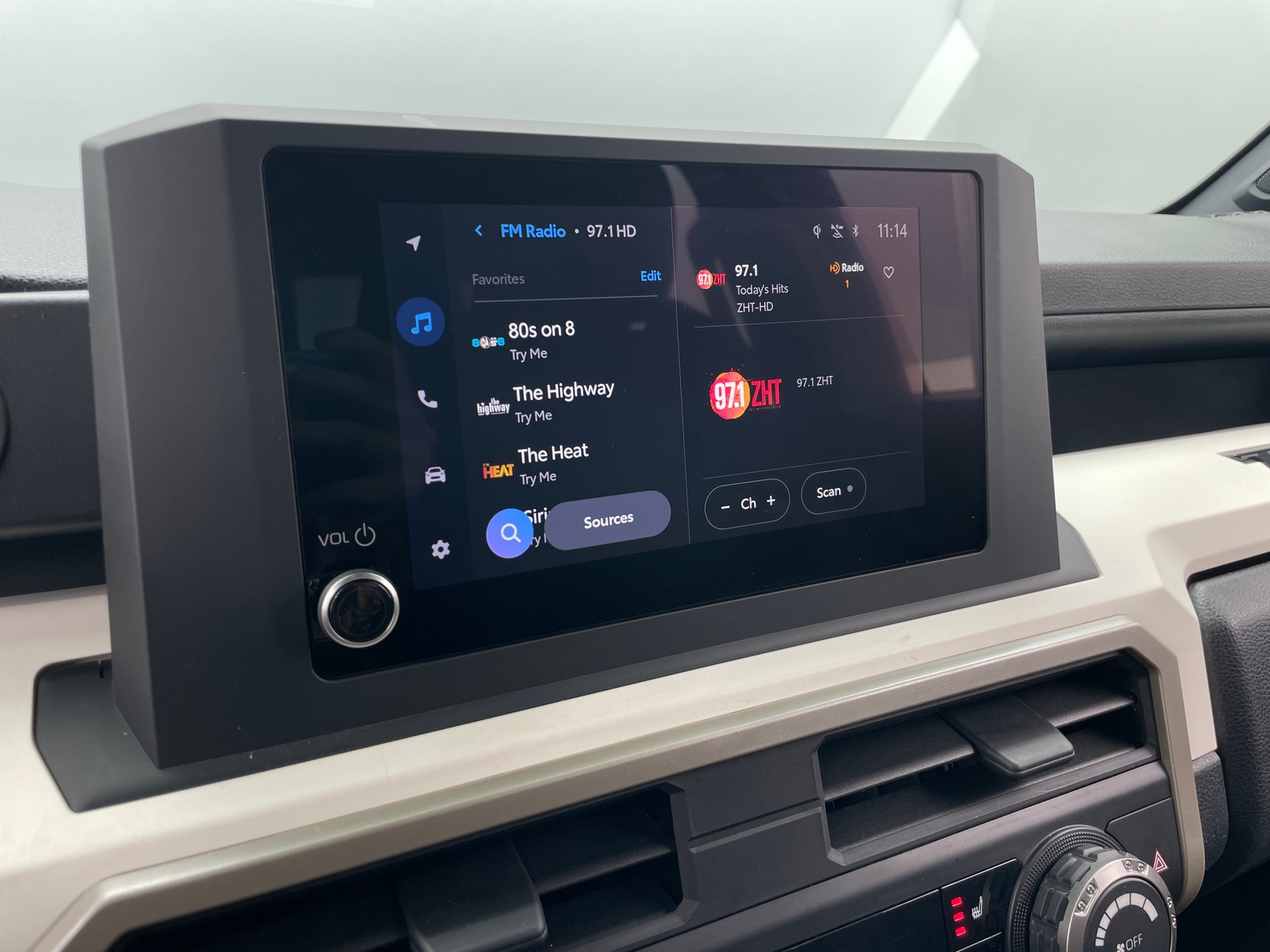 Thumbnail: 2024 Toyota Tacoma - 3