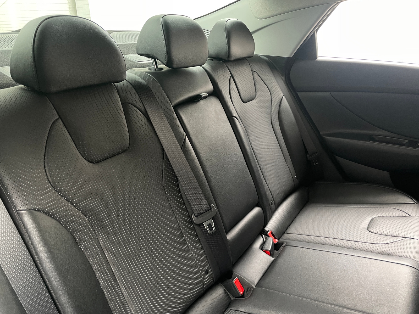 Thumbnail: 2023 Hyundai Elantra - 5