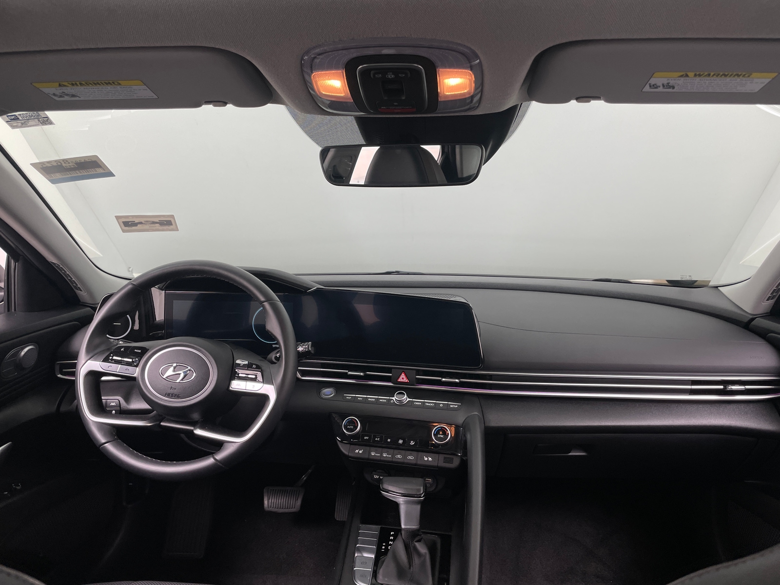 Thumbnail: 2023 Hyundai Elantra - 2