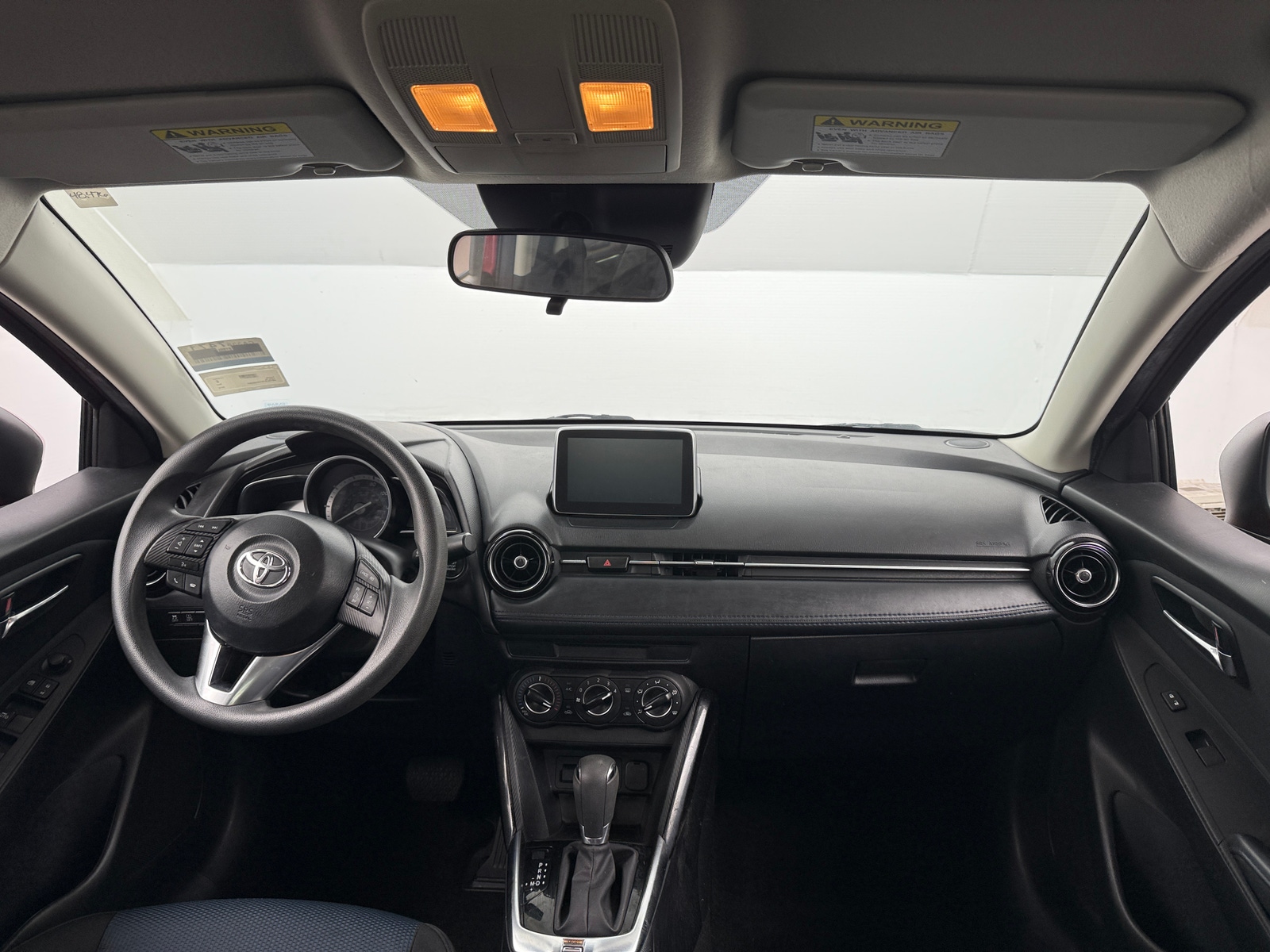 Thumbnail: 2018 Toyota Yaris iA - 3