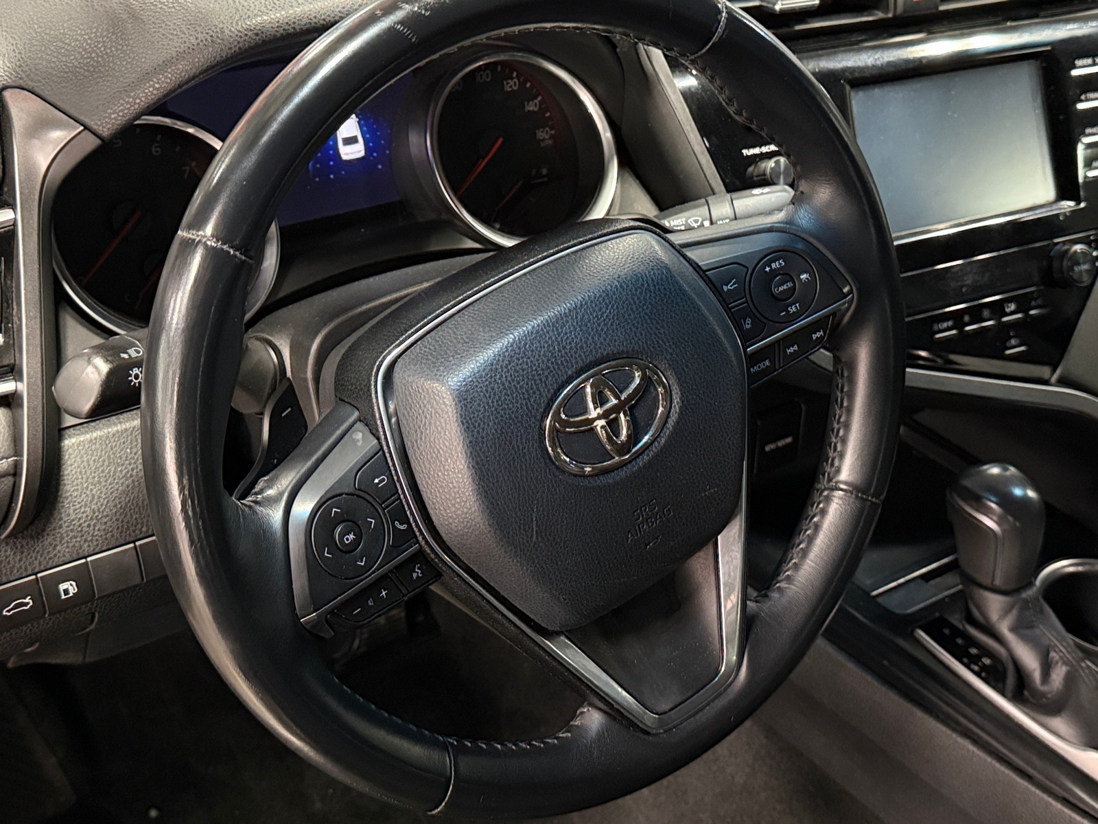 Thumbnail: 2018 Toyota Camry - 4