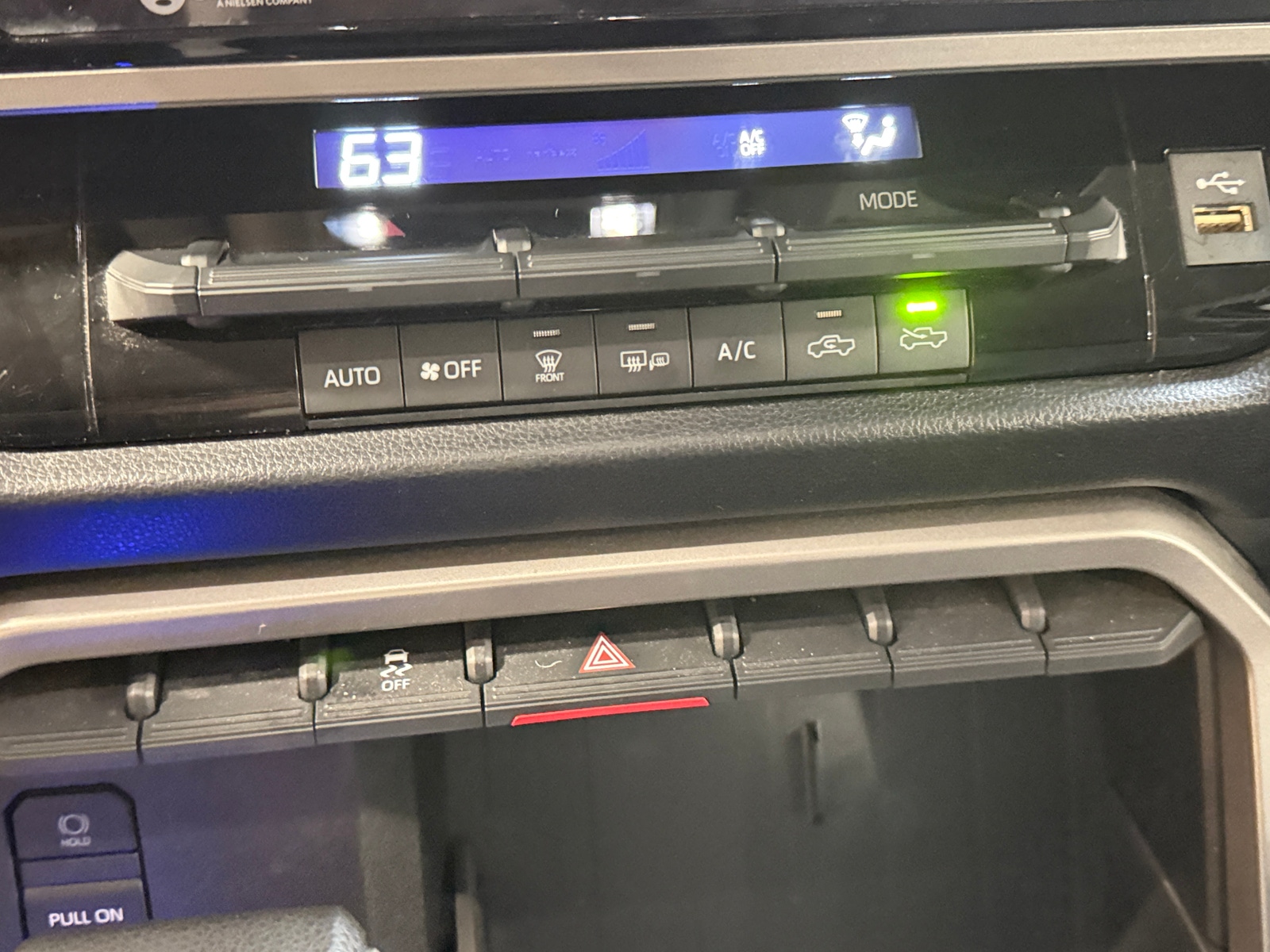 Thumbnail: 2022 Toyota Tundra - 4