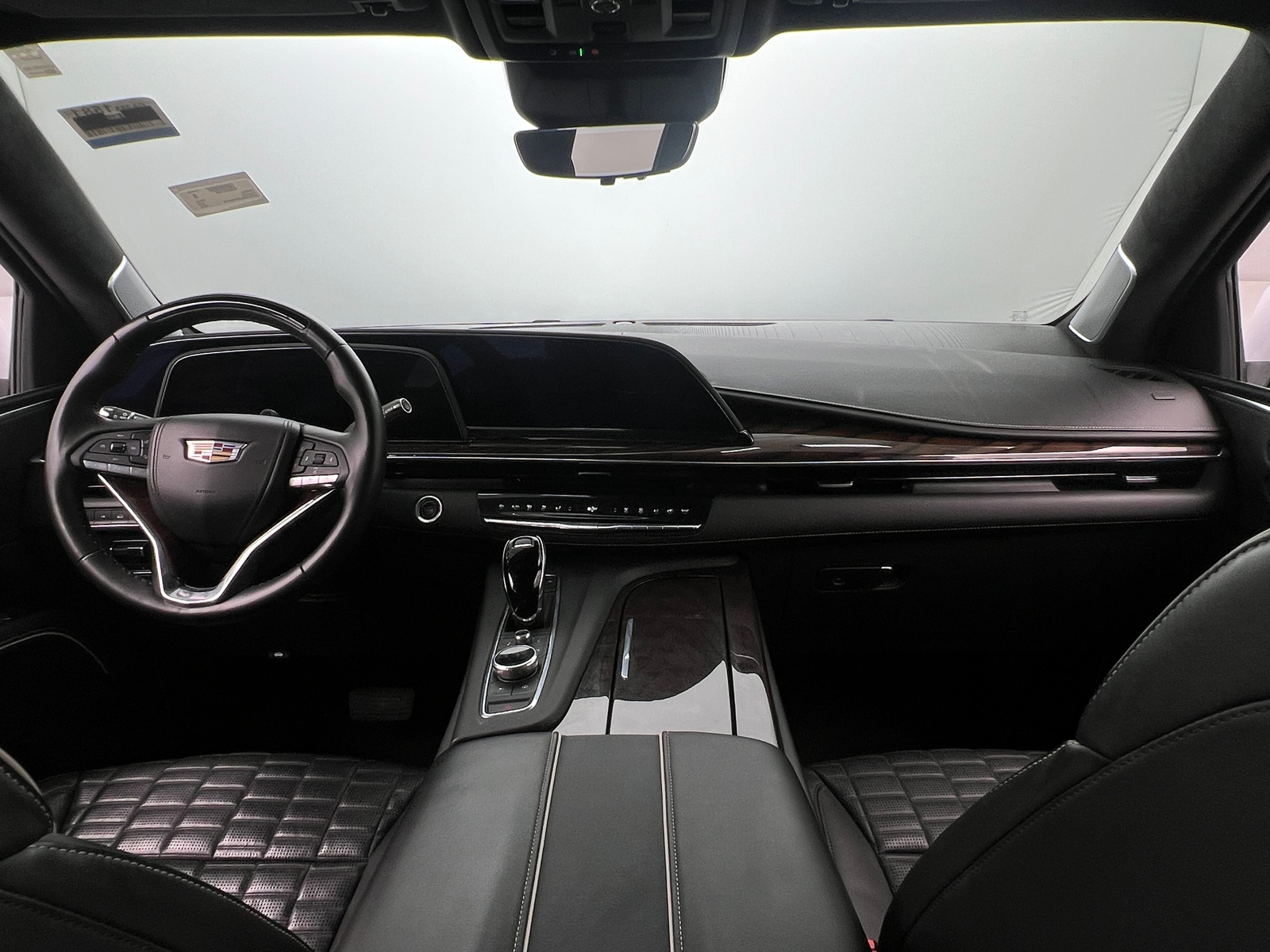 Thumbnail: 2023 Cadillac Escalade - 3