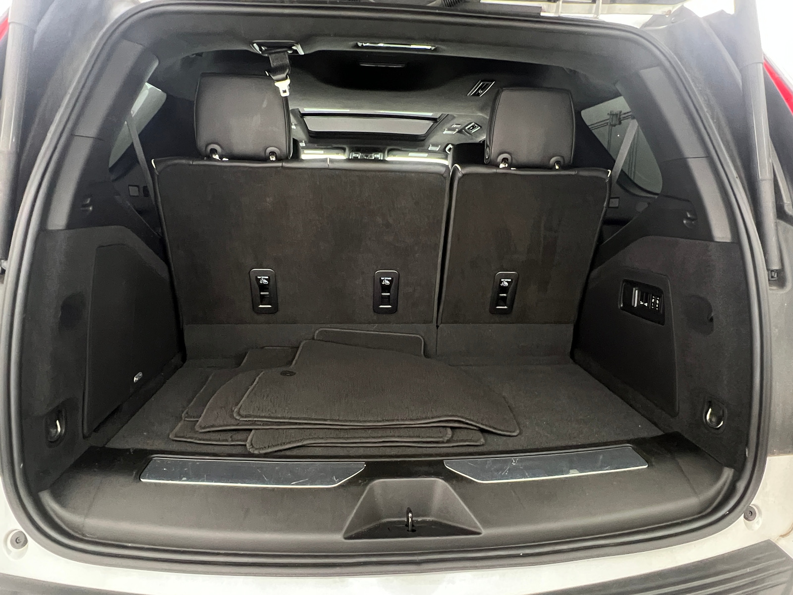 Thumbnail: 2023 Cadillac Escalade - 7