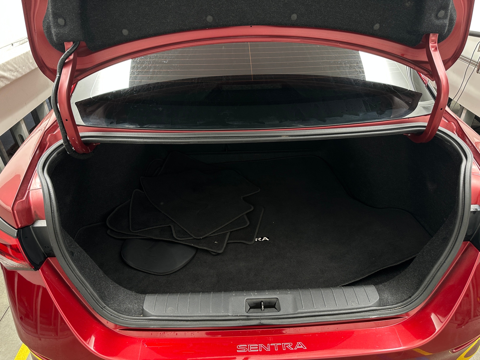 Thumbnail: 2022 Nissan Sentra - 7