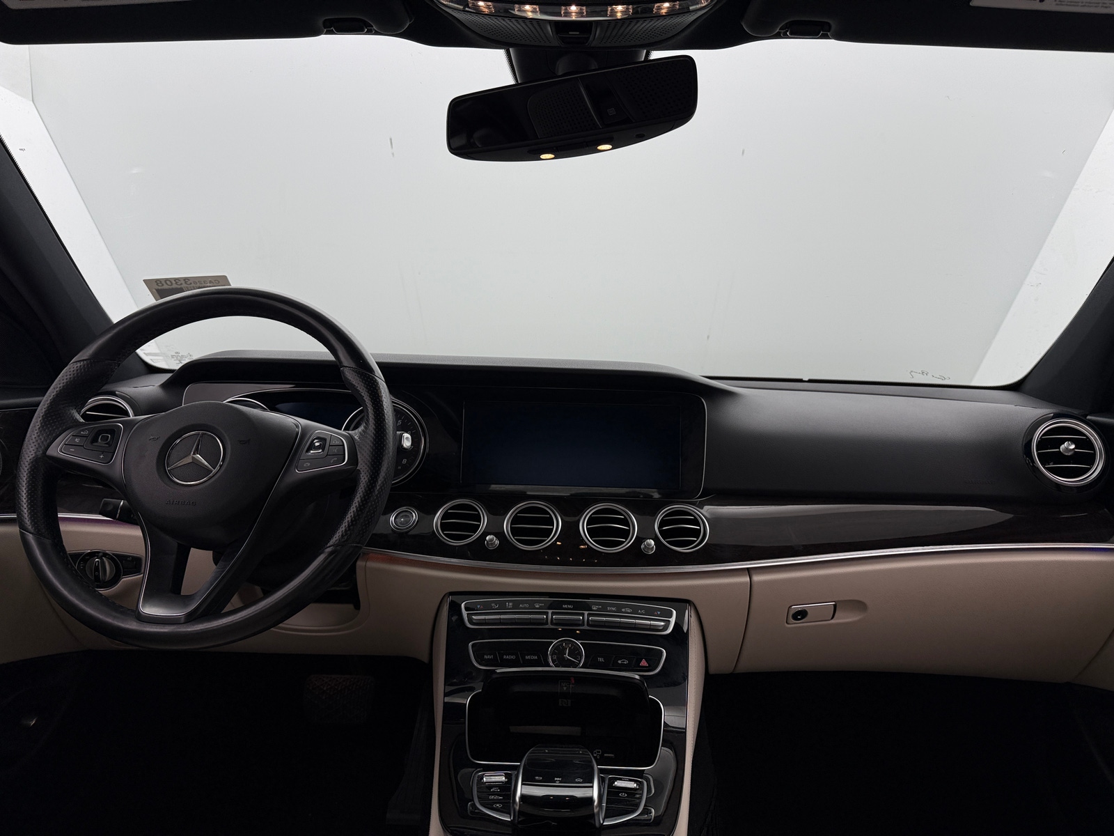 Thumbnail: 2017 Mercedes-Benz E-Class - 2