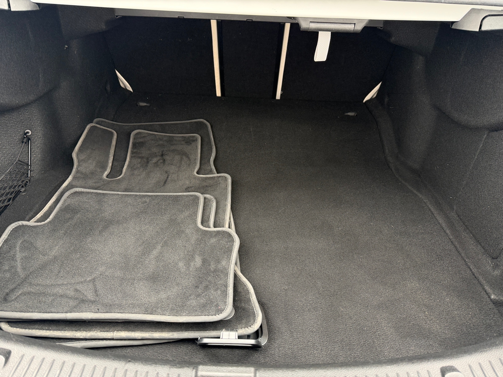 Thumbnail: 2017 Mercedes-Benz E-Class - 6