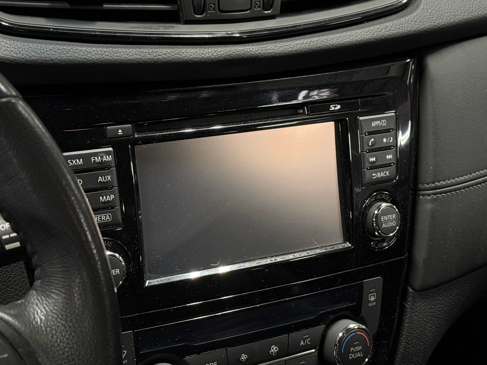 Thumbnail: 2017 Nissan Rogue - 3