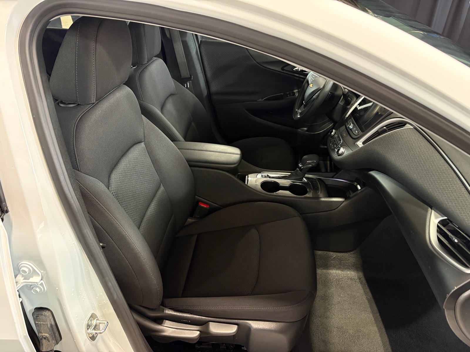 Thumbnail: 2024 Chevrolet Malibu - 2