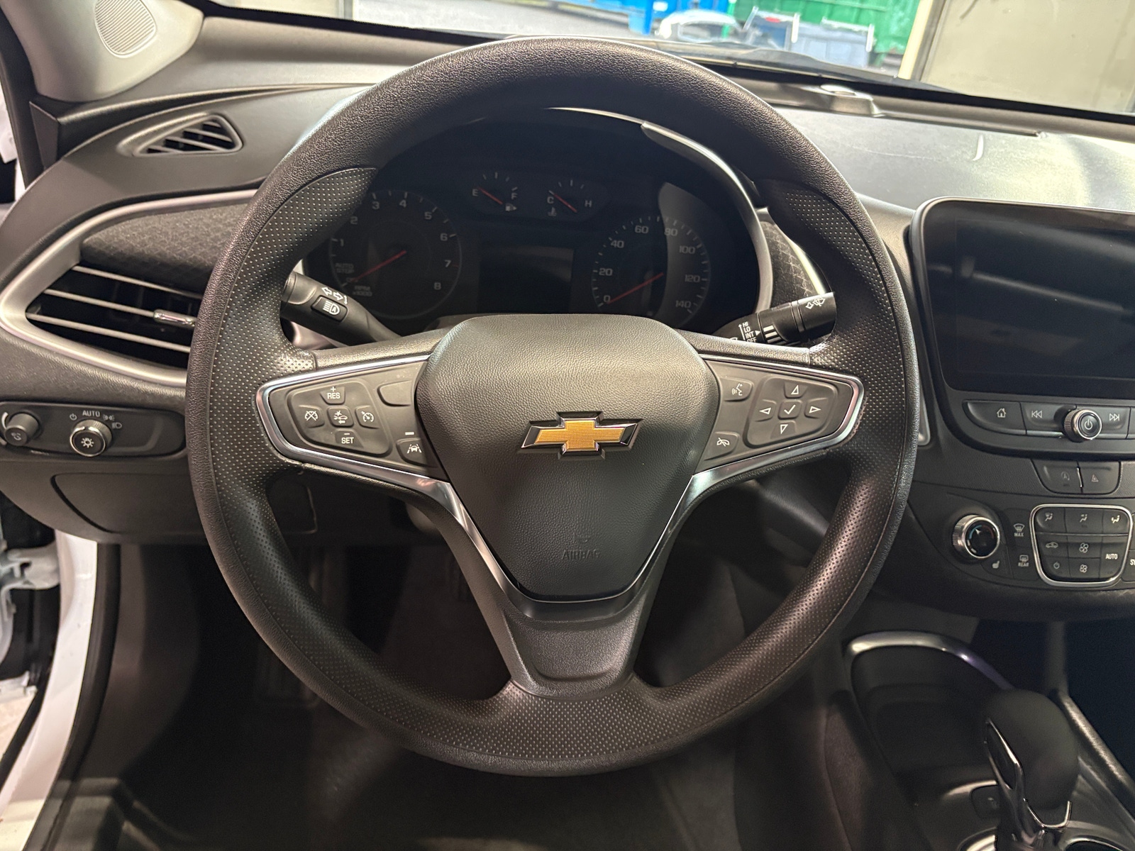 Thumbnail: 2024 Chevrolet Malibu - 5