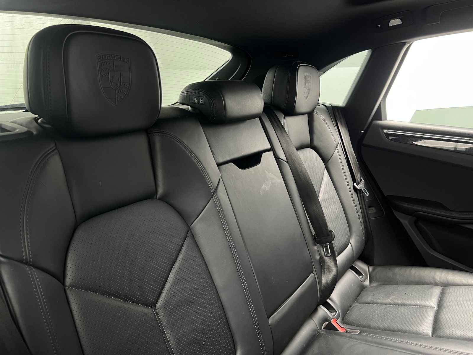 Thumbnail: 2023 Porsche Macan - 5