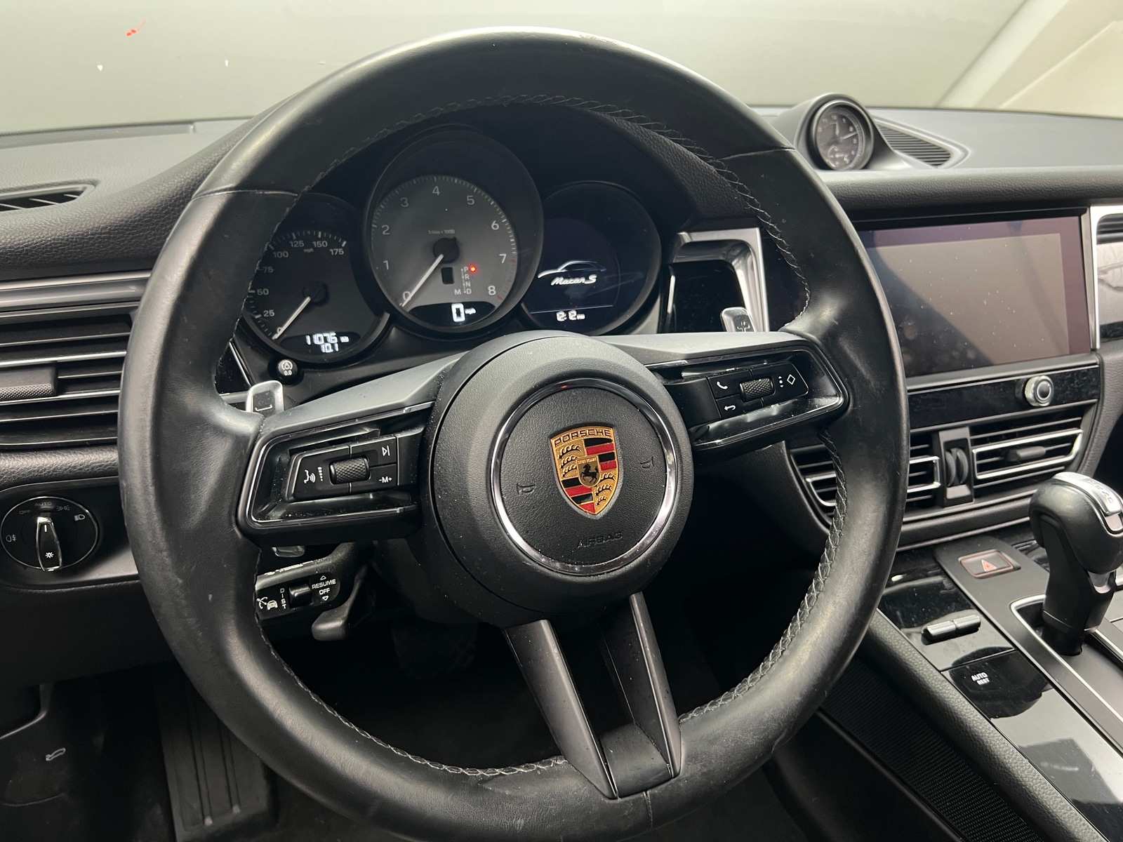 Thumbnail: 2023 Porsche Macan - 4