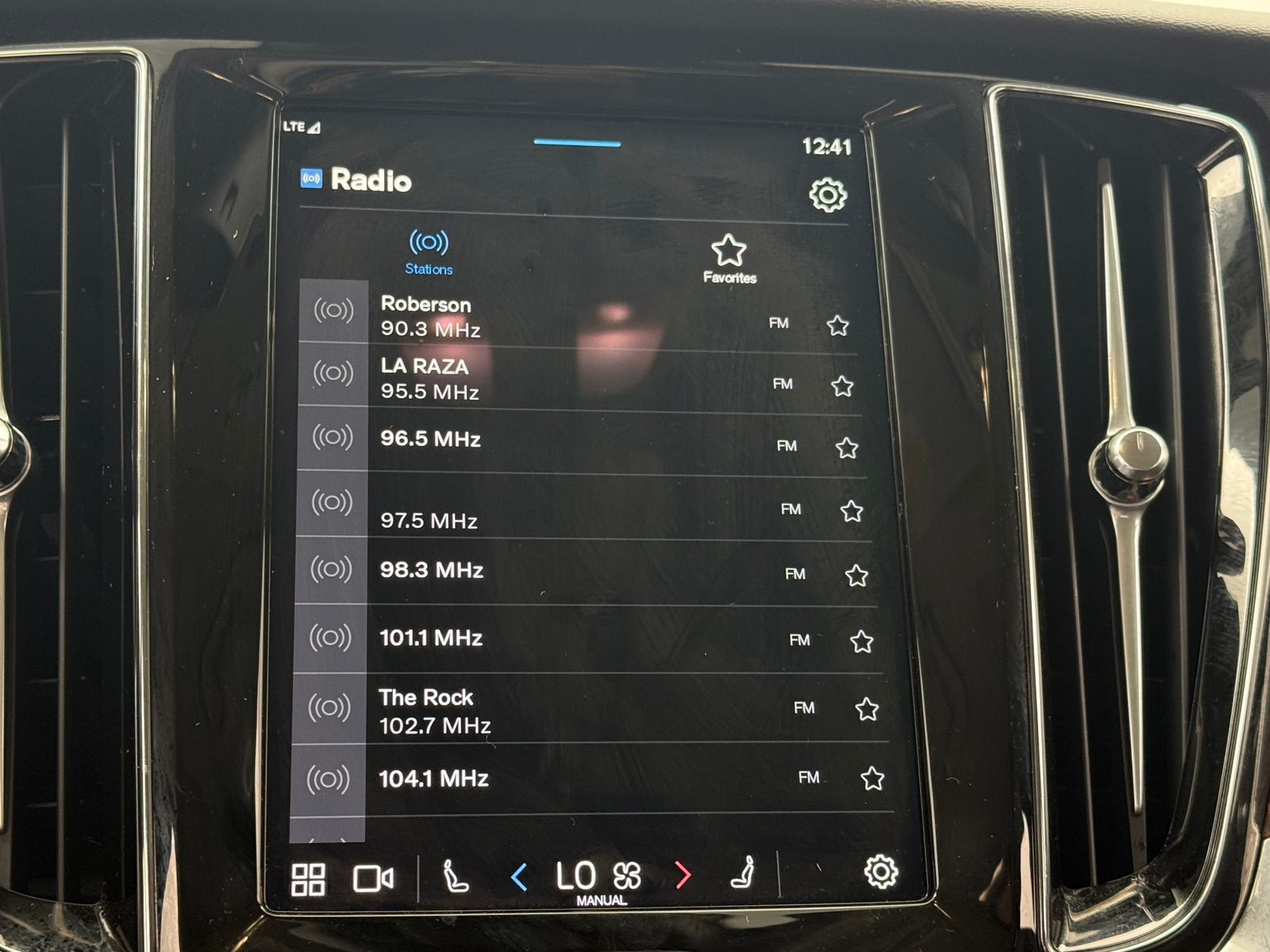 Thumbnail: 2025 Volvo V60 - 3