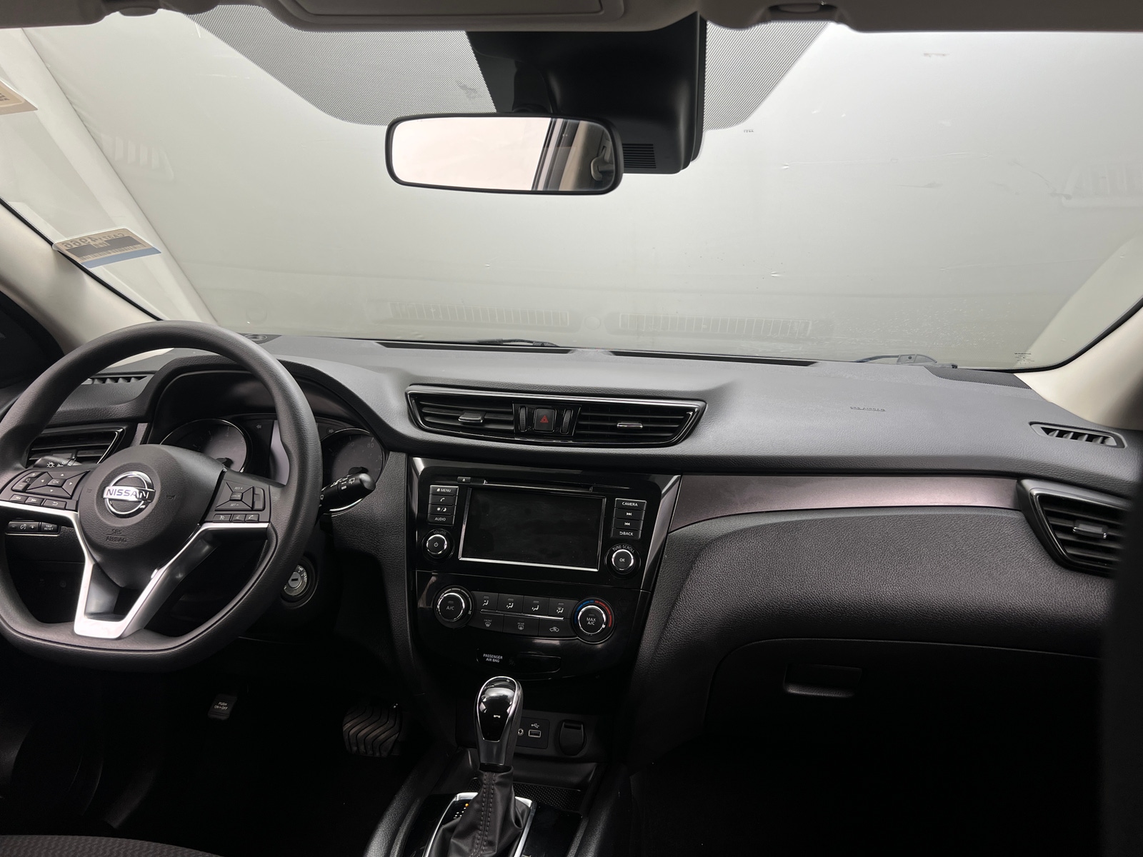 Thumbnail: 2021 Nissan Rogue Sport - 3