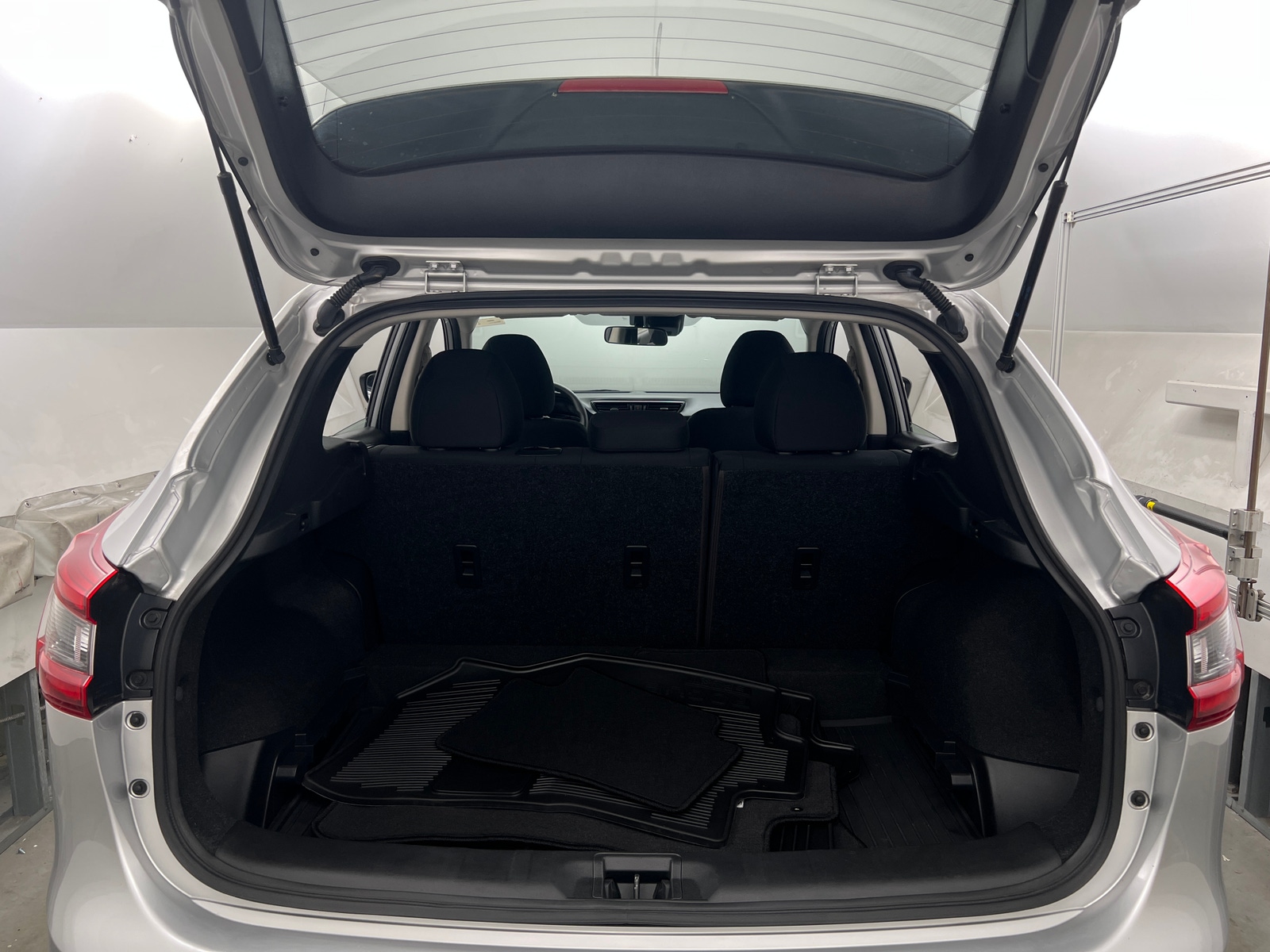 Thumbnail: 2021 Nissan Rogue Sport - 7