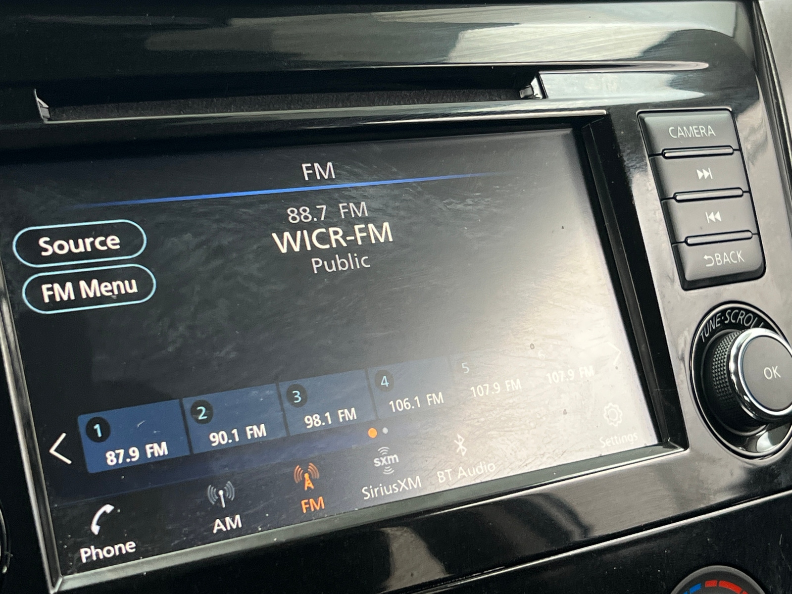 Thumbnail: 2021 Nissan Rogue Sport - 4