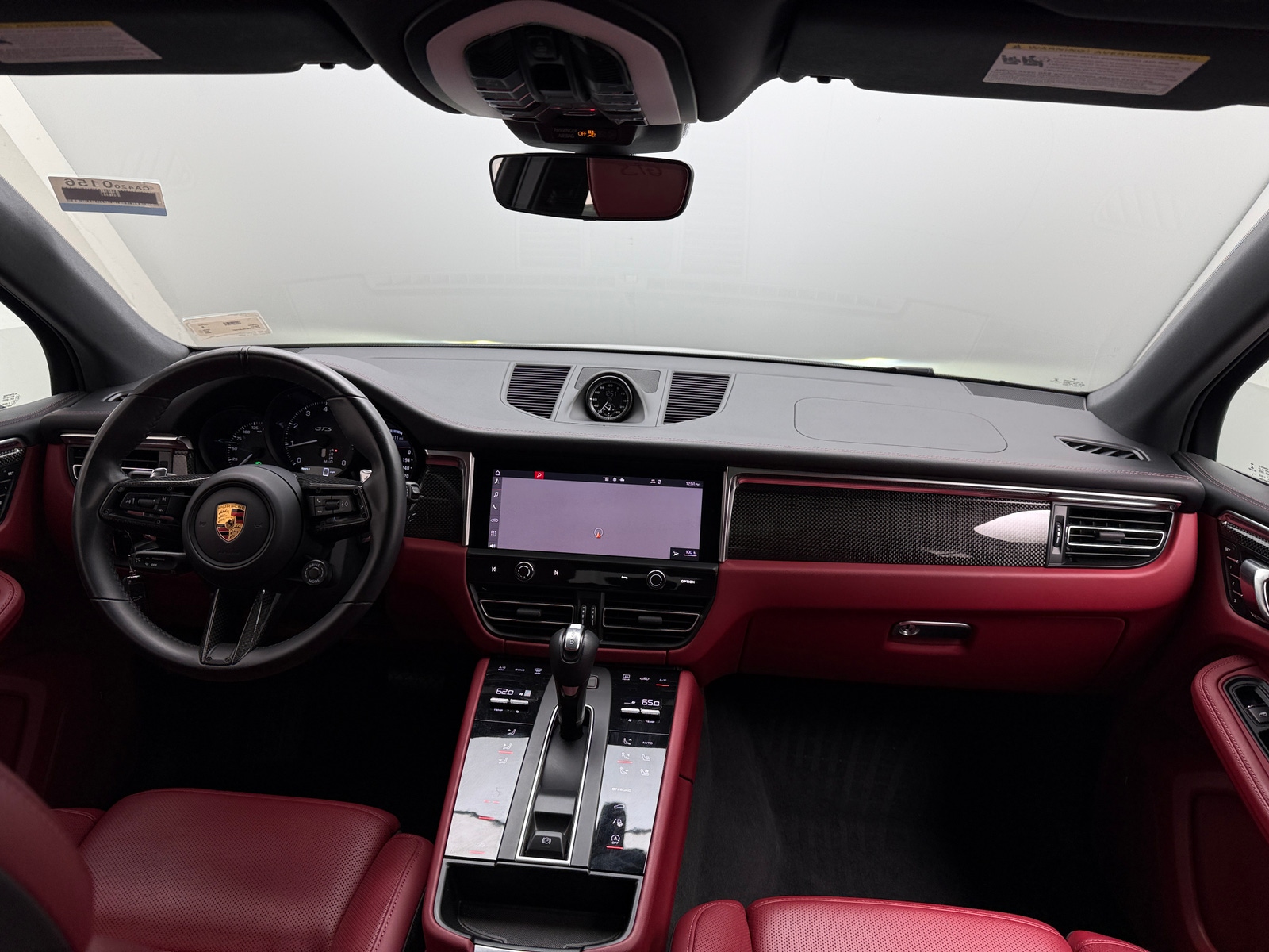 Thumbnail: 2022 Porsche Macan - 2