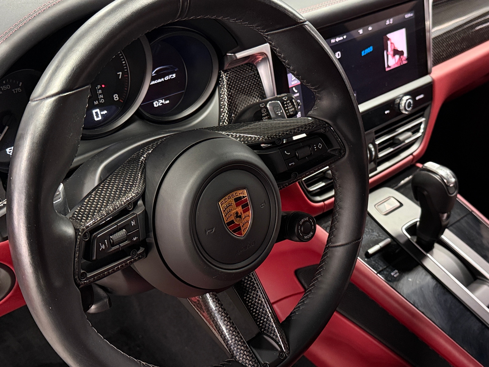 Thumbnail: 2022 Porsche Macan - 4