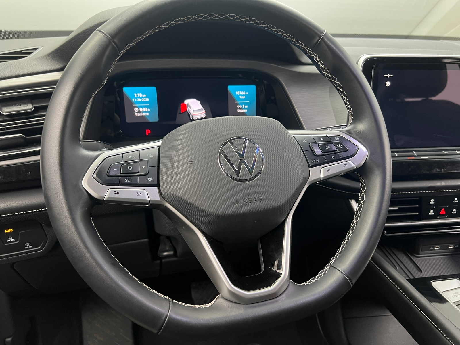 Thumbnail: 2025 Volkswagen Atlas - 4