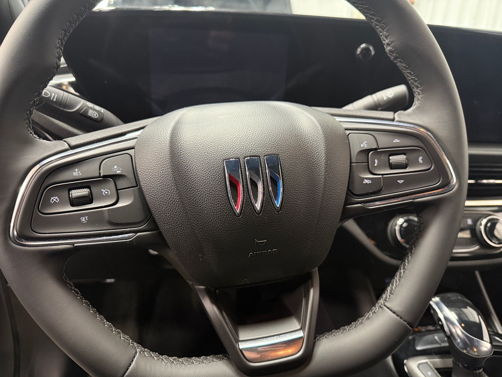 Thumbnail: 2024 Buick Envista - 4