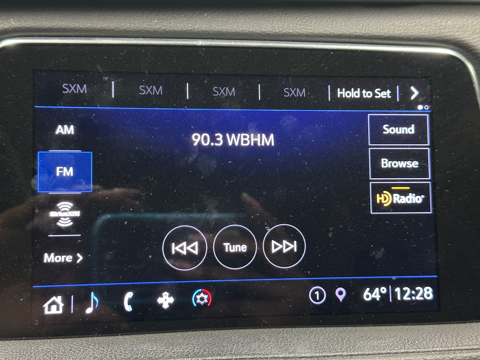 Thumbnail: 2019 Cadillac XT4 - 3