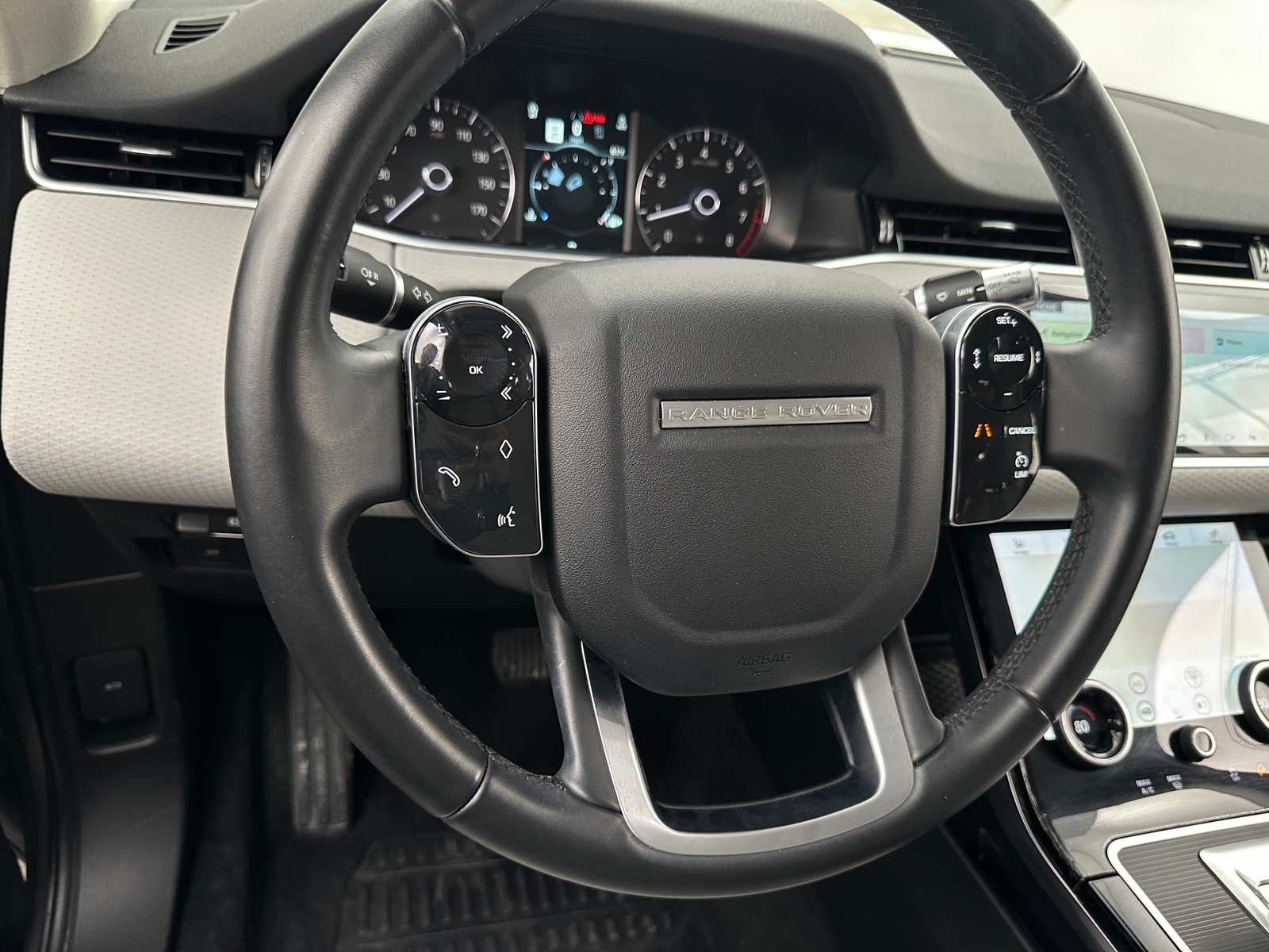 Thumbnail: 2020 Land Rover Range Rover Evoque - 4