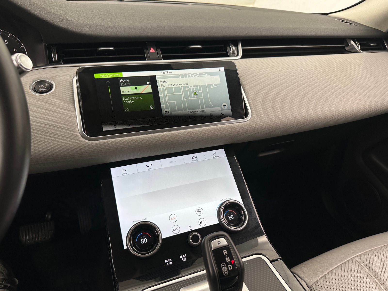 Thumbnail: 2020 Land Rover Range Rover Evoque - 3