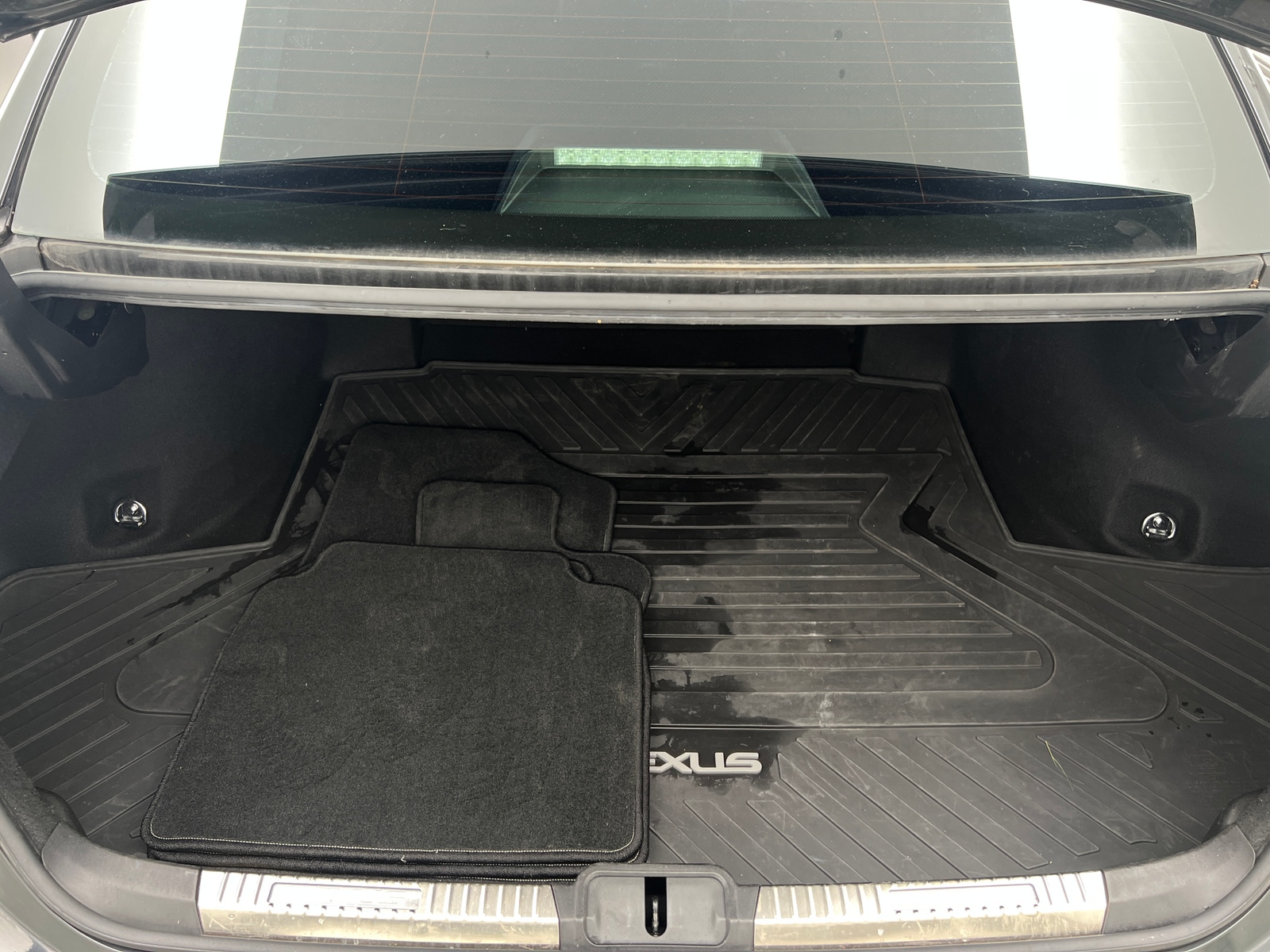 Thumbnail: 2022 Lexus ES - 6