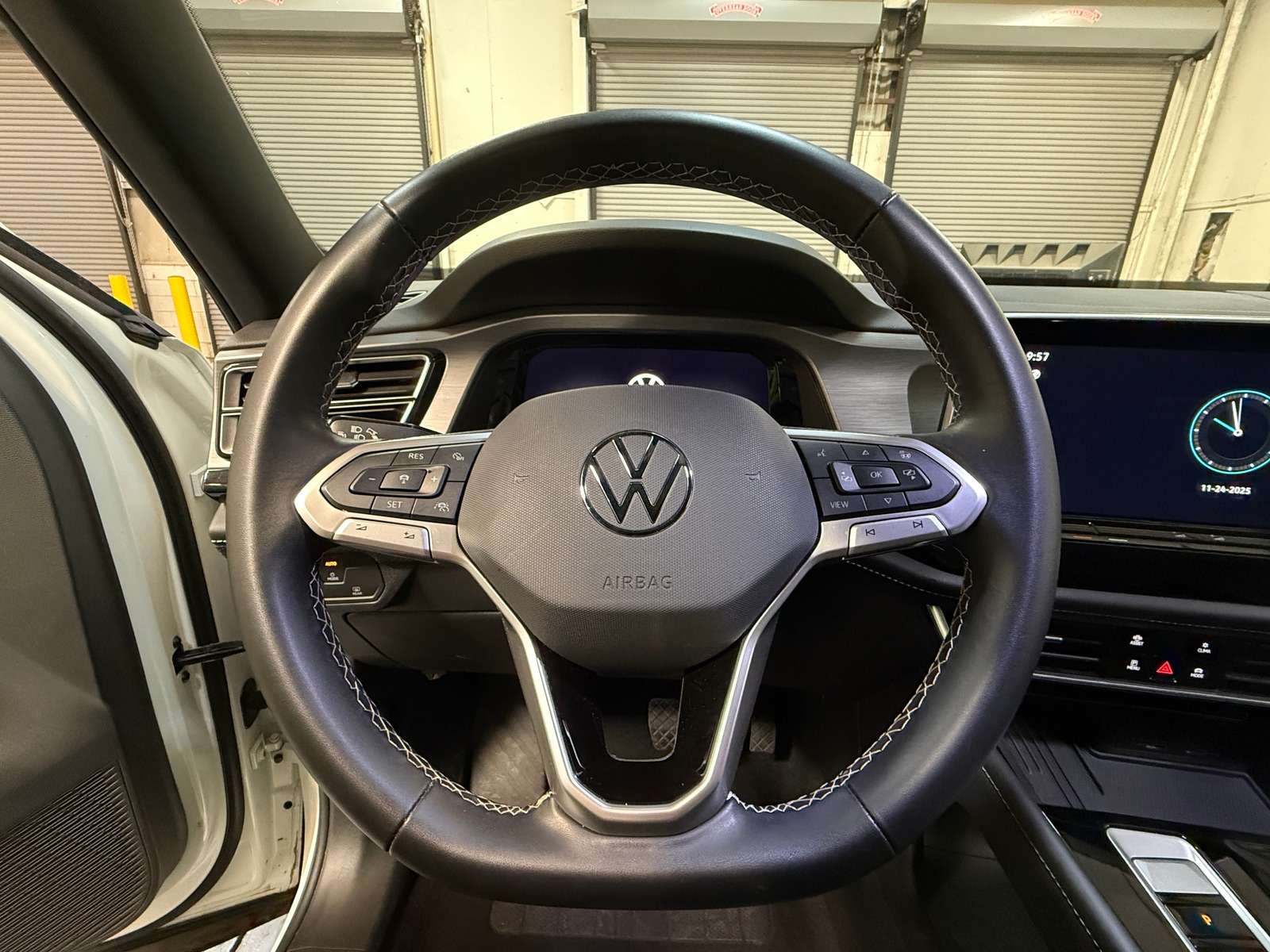 Thumbnail: 2025 Volkswagen Atlas - 4