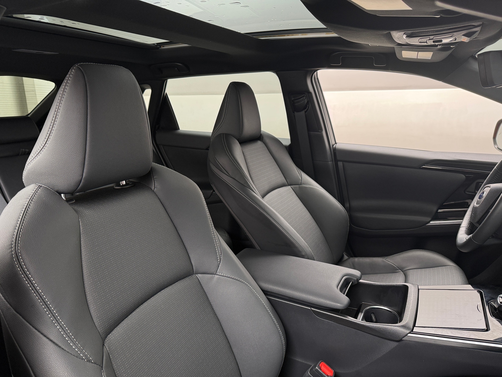 Thumbnail: 2023 Subaru Solterra - 2