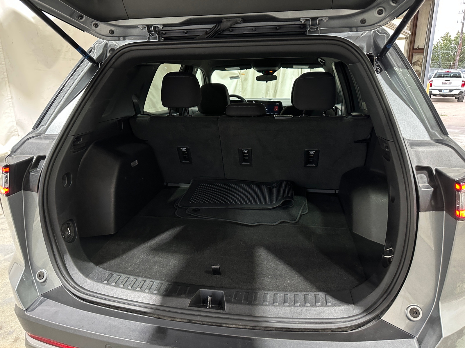 Thumbnail: 2025 Chevrolet Equinox - 7