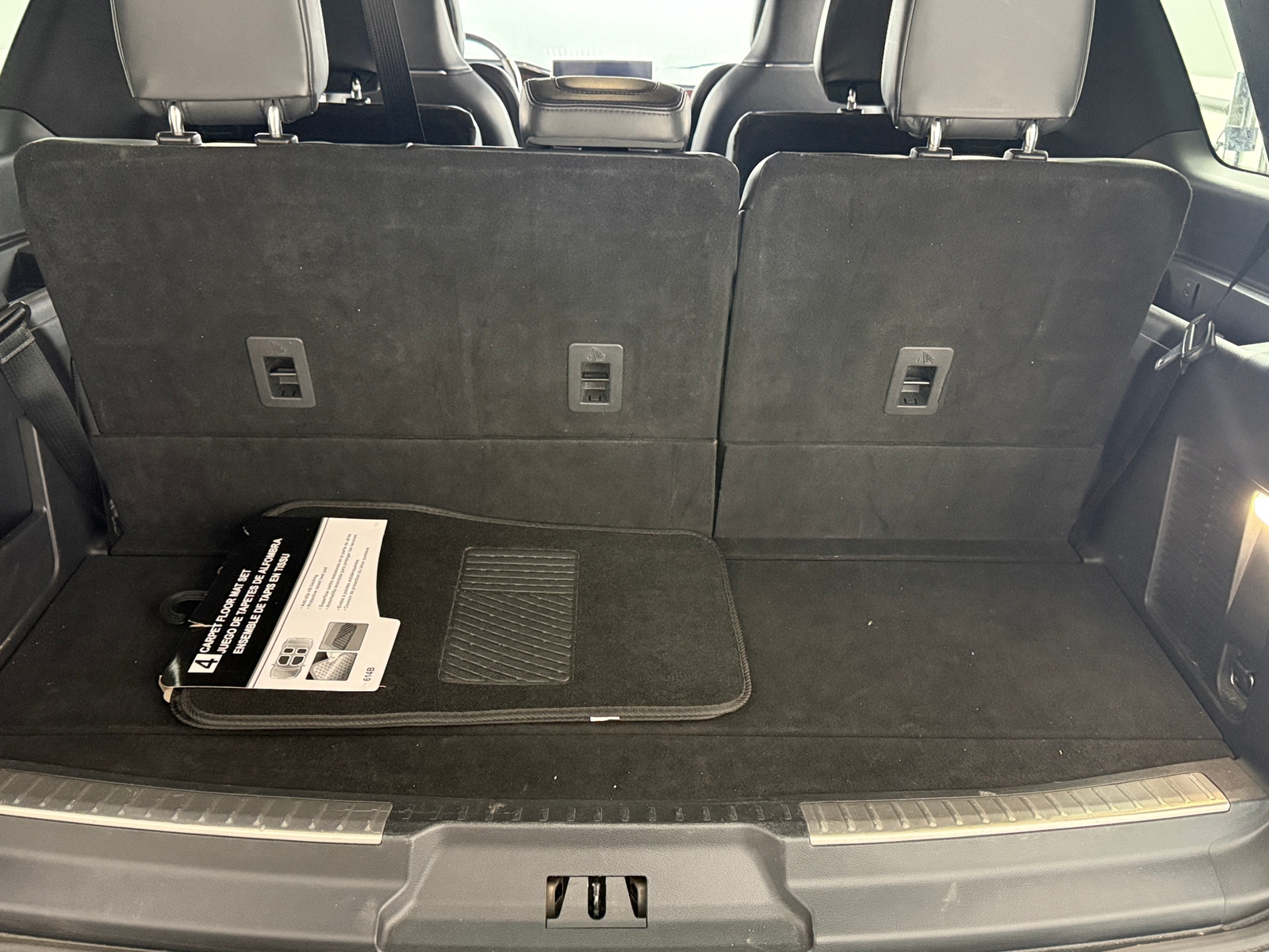 Thumbnail: 2022 Lincoln Navigator - 6