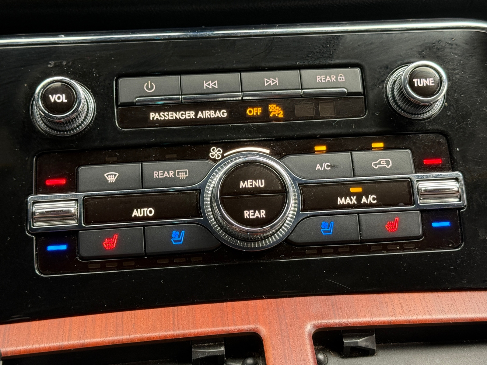 Thumbnail: 2022 Lincoln Navigator - 3