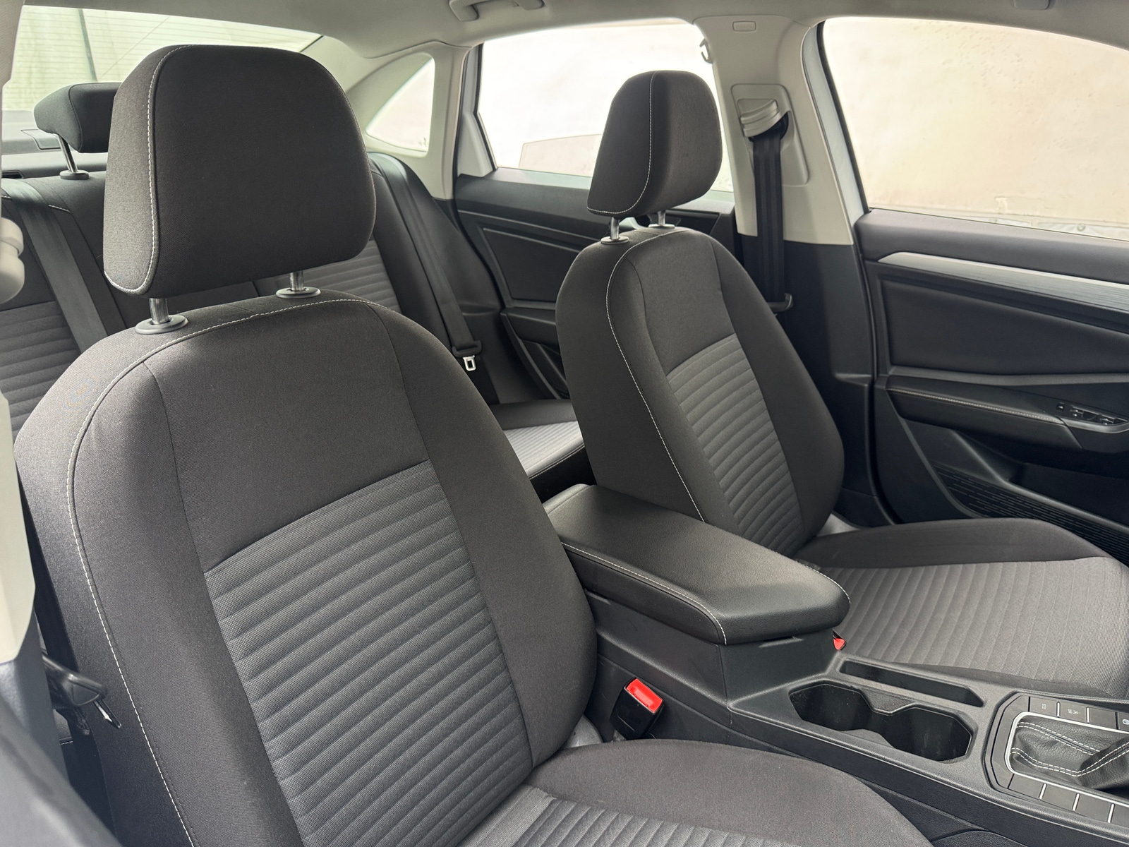 Thumbnail: 2025 Volkswagen Jetta - 2