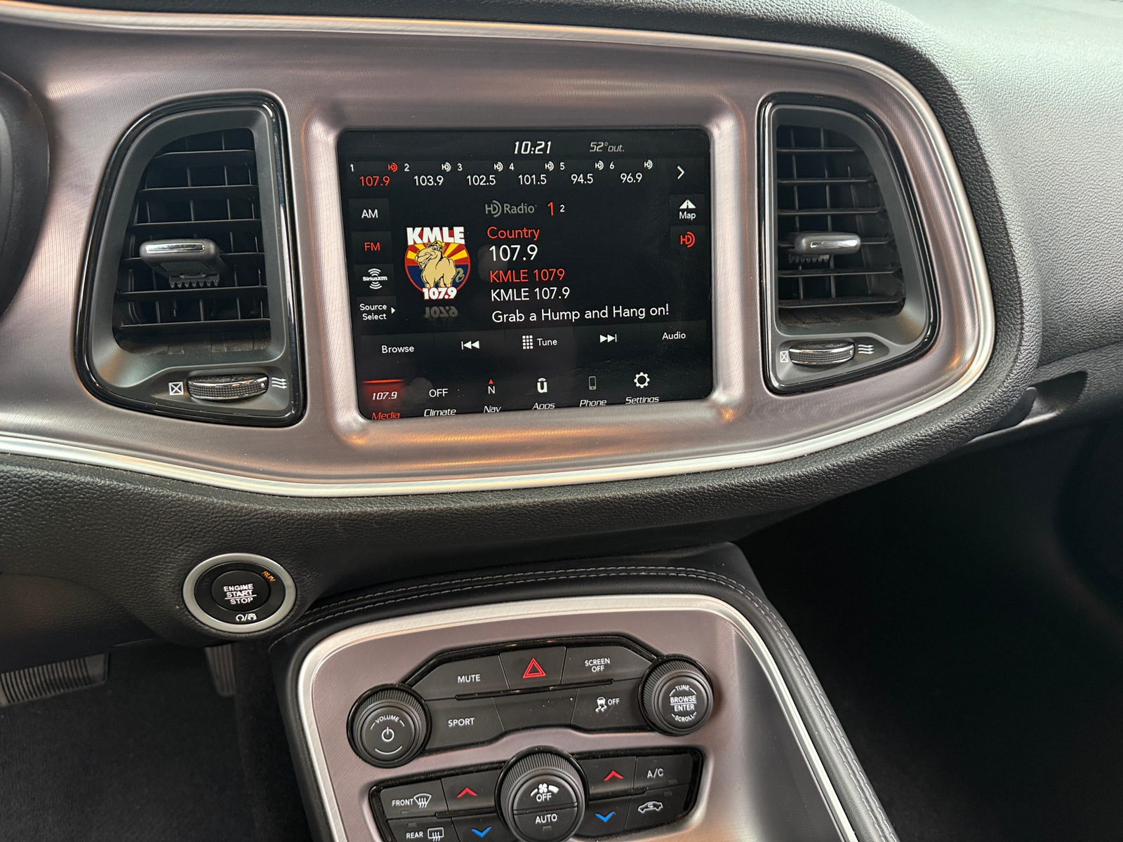 Thumbnail: 2022 Dodge Challenger - 3